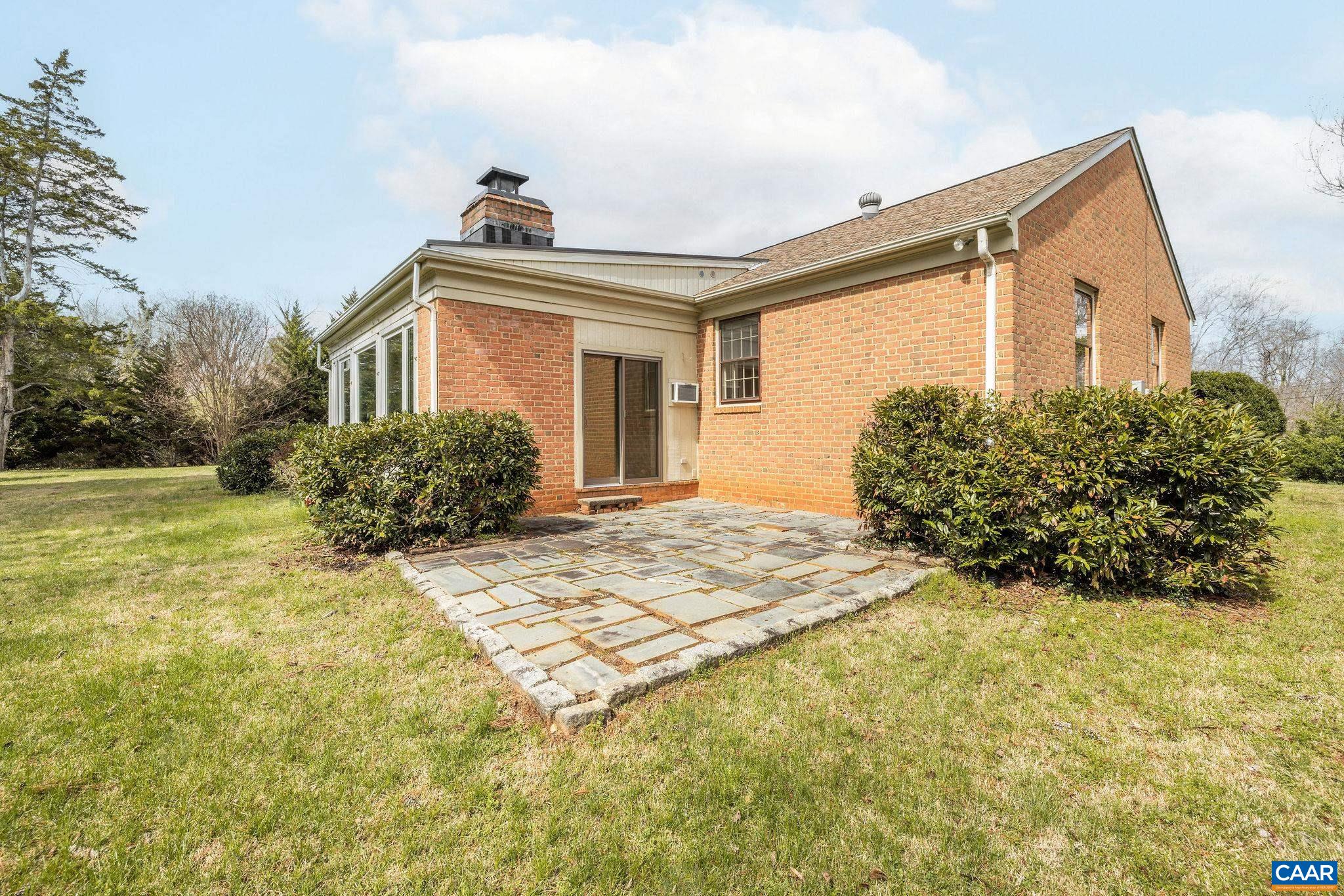 311 GLOUCESTER RD