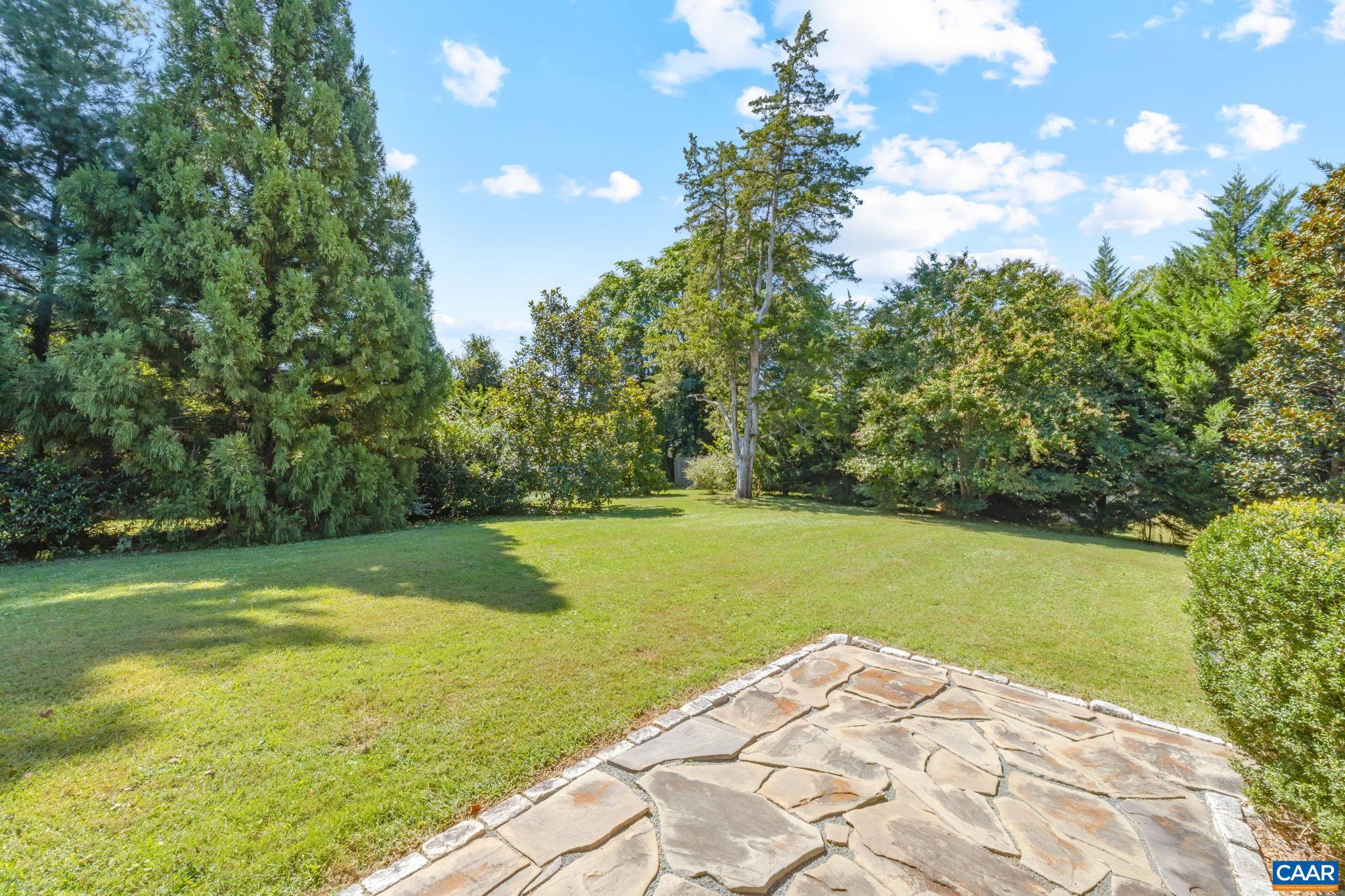 311 GLOUCESTER RD