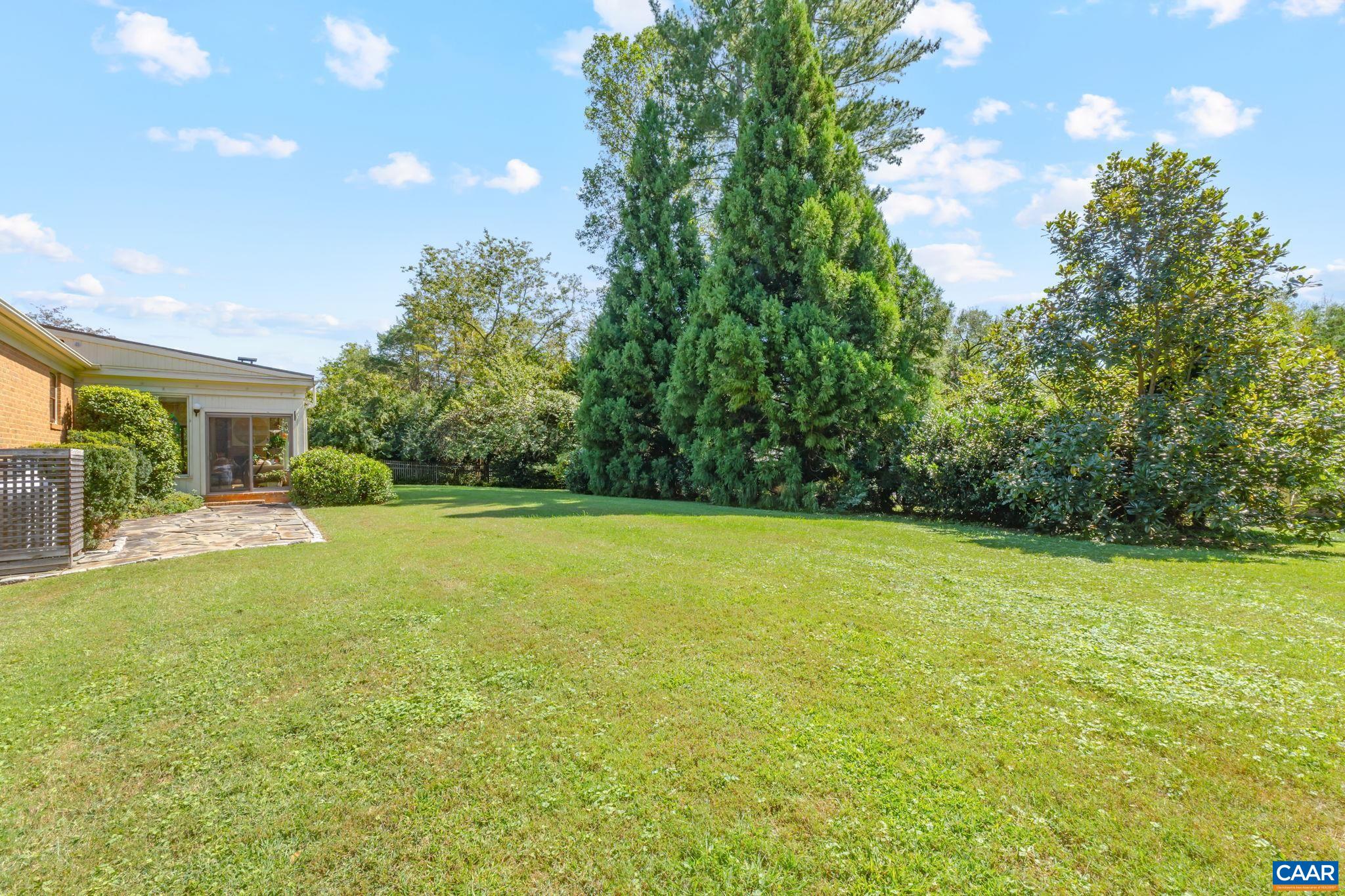 311 GLOUCESTER RD