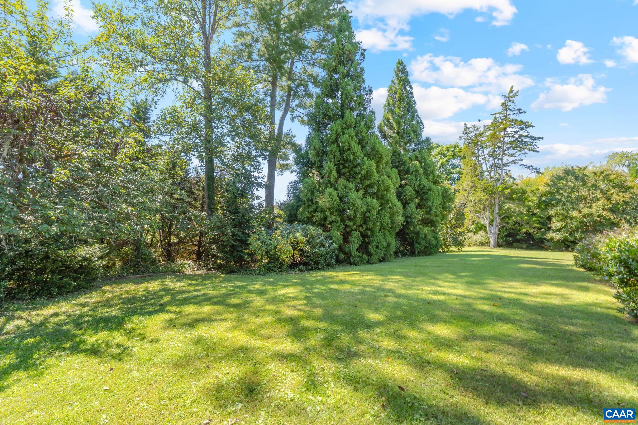 311 GLOUCESTER RD