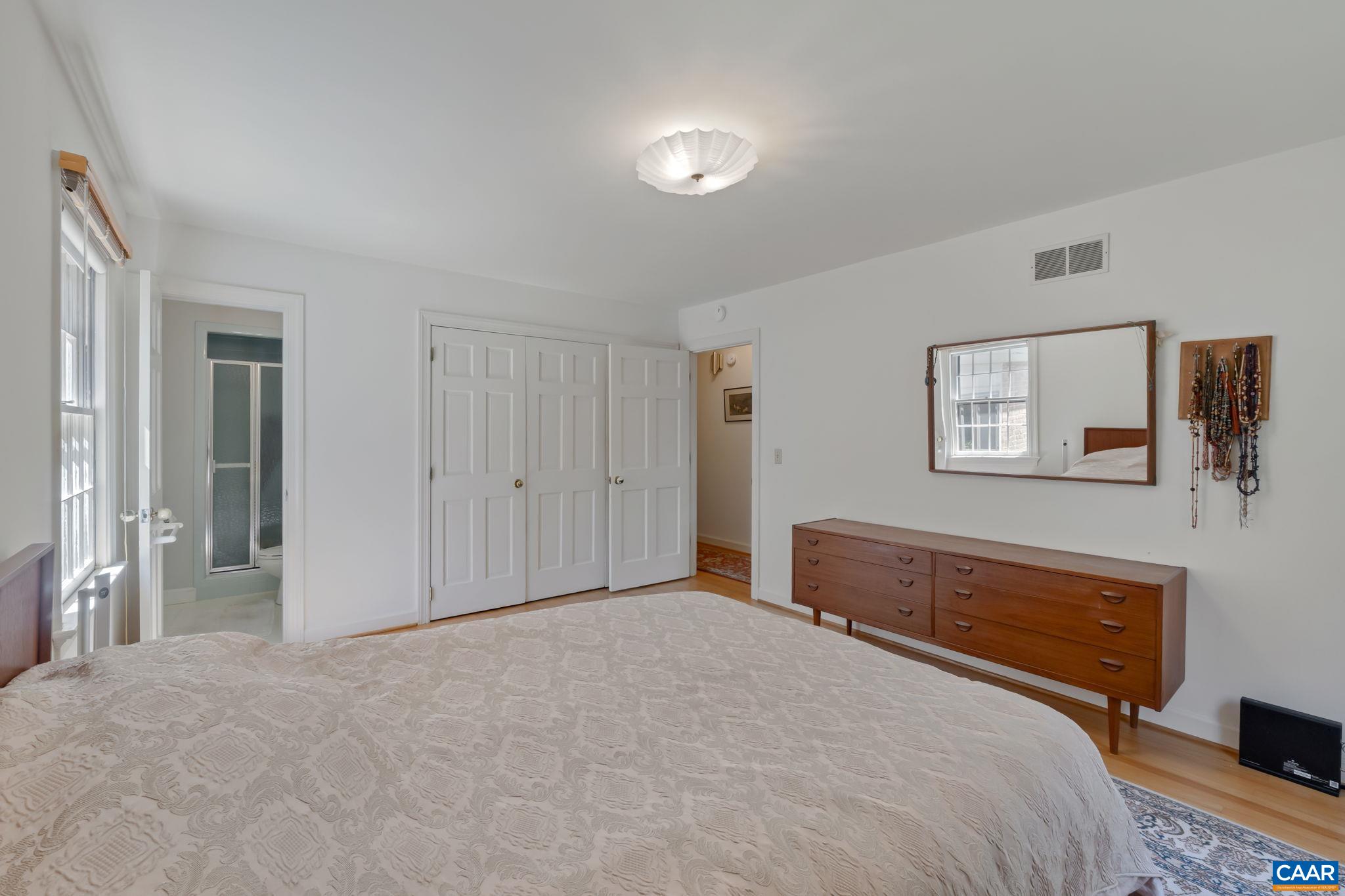 311 GLOUCESTER RD