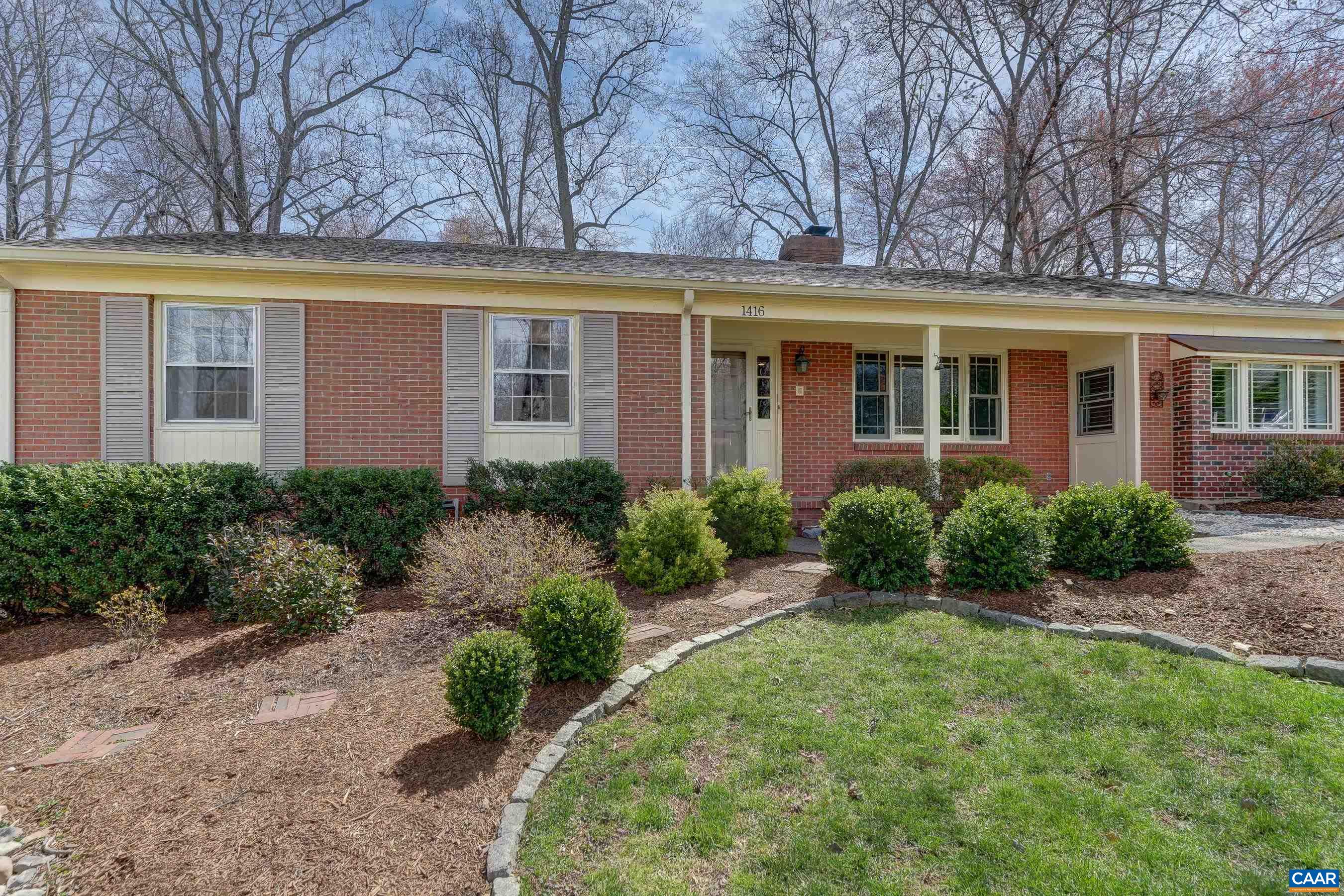 1416 LESTER DR