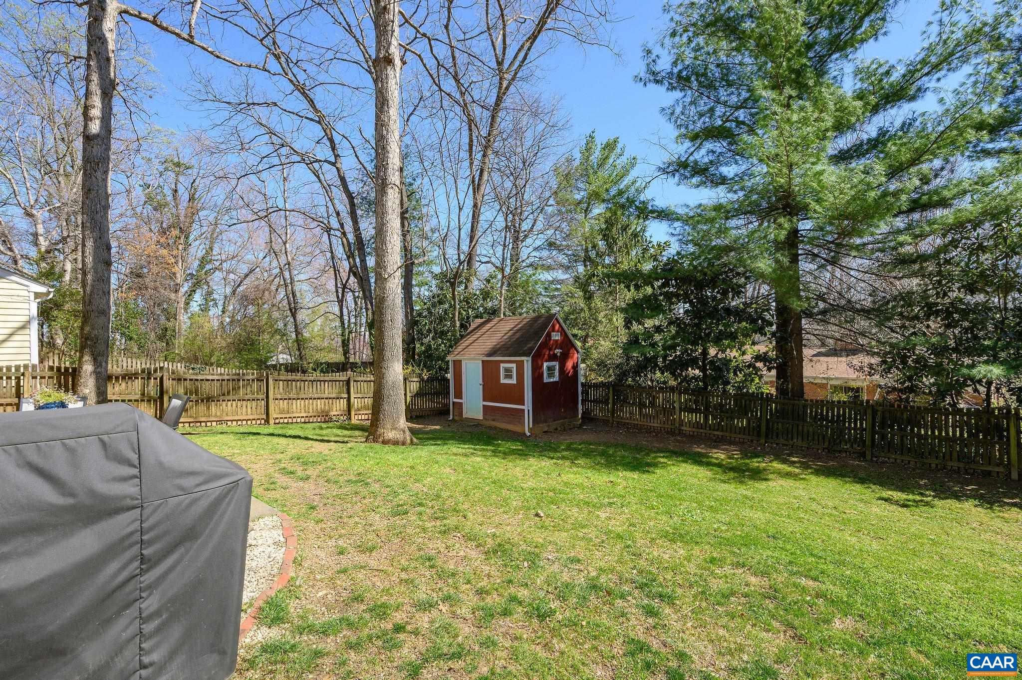 334 N BENNINGTON RD