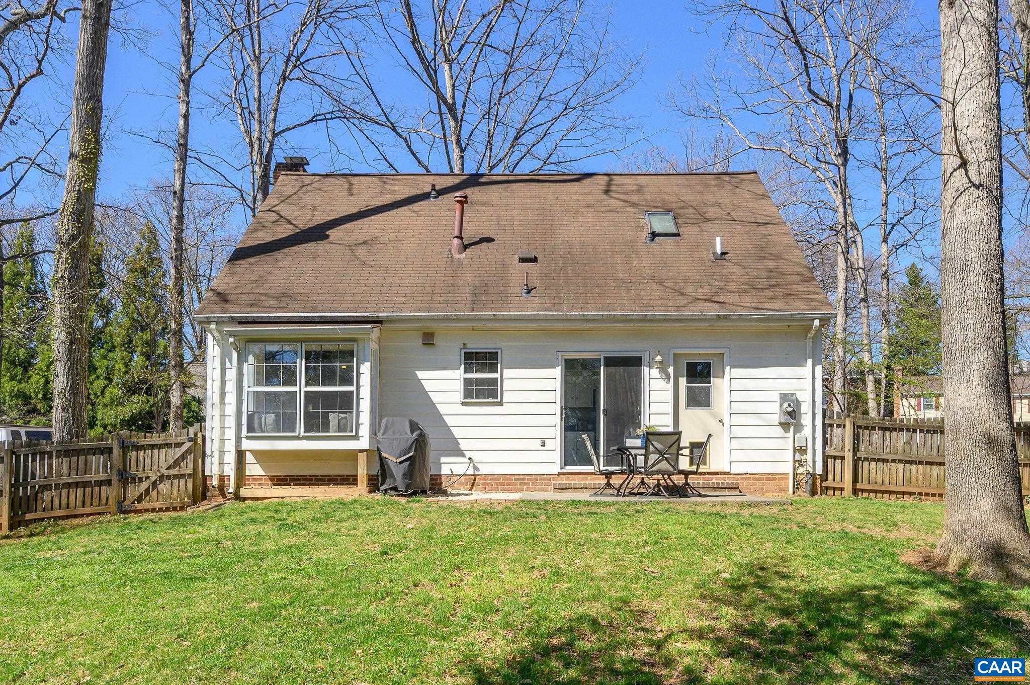 334 N BENNINGTON RD