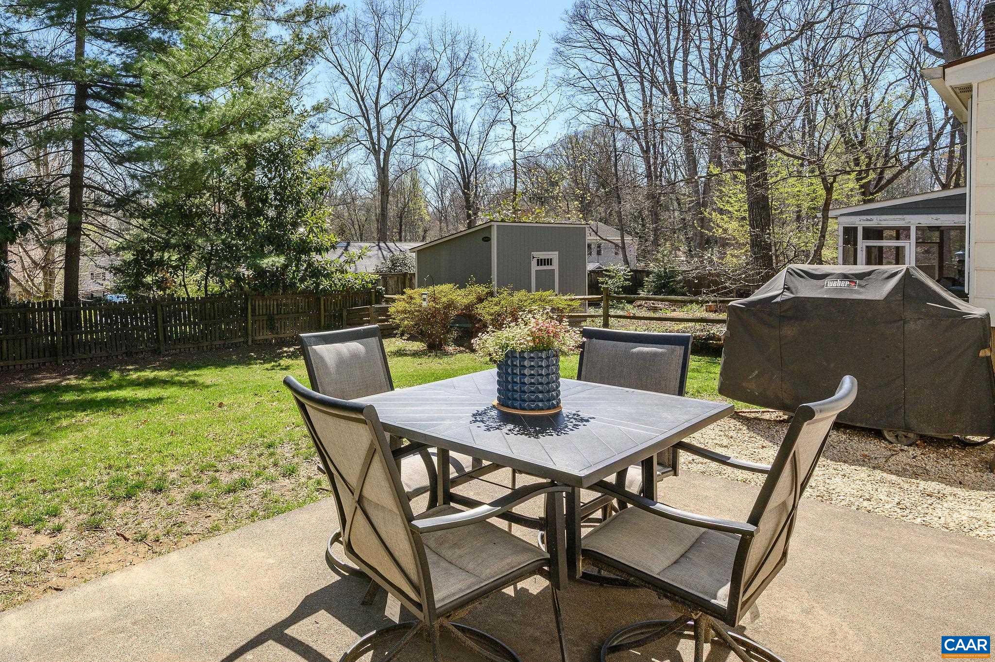 334 N BENNINGTON RD