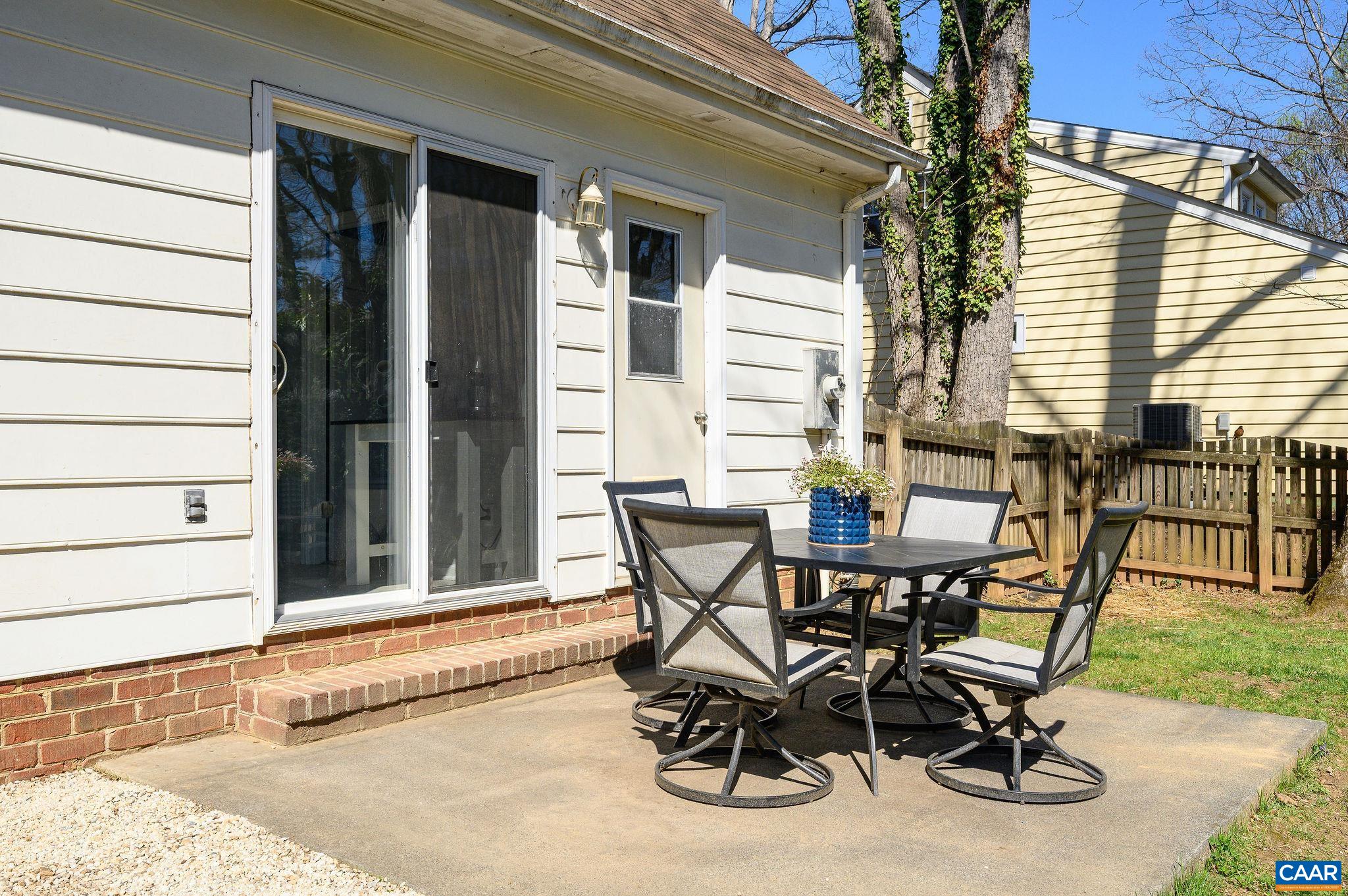 334 N BENNINGTON RD