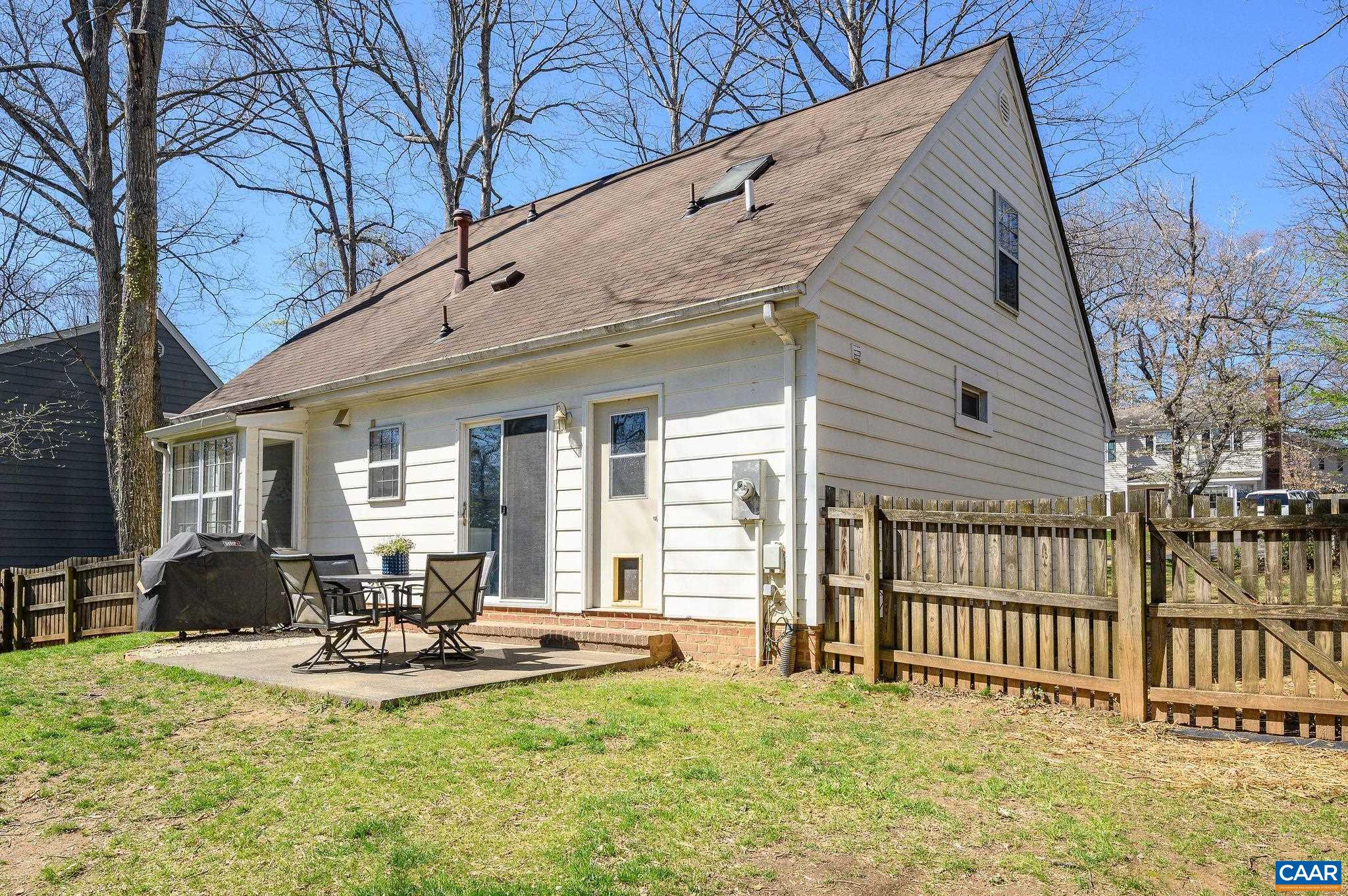 334 N BENNINGTON RD