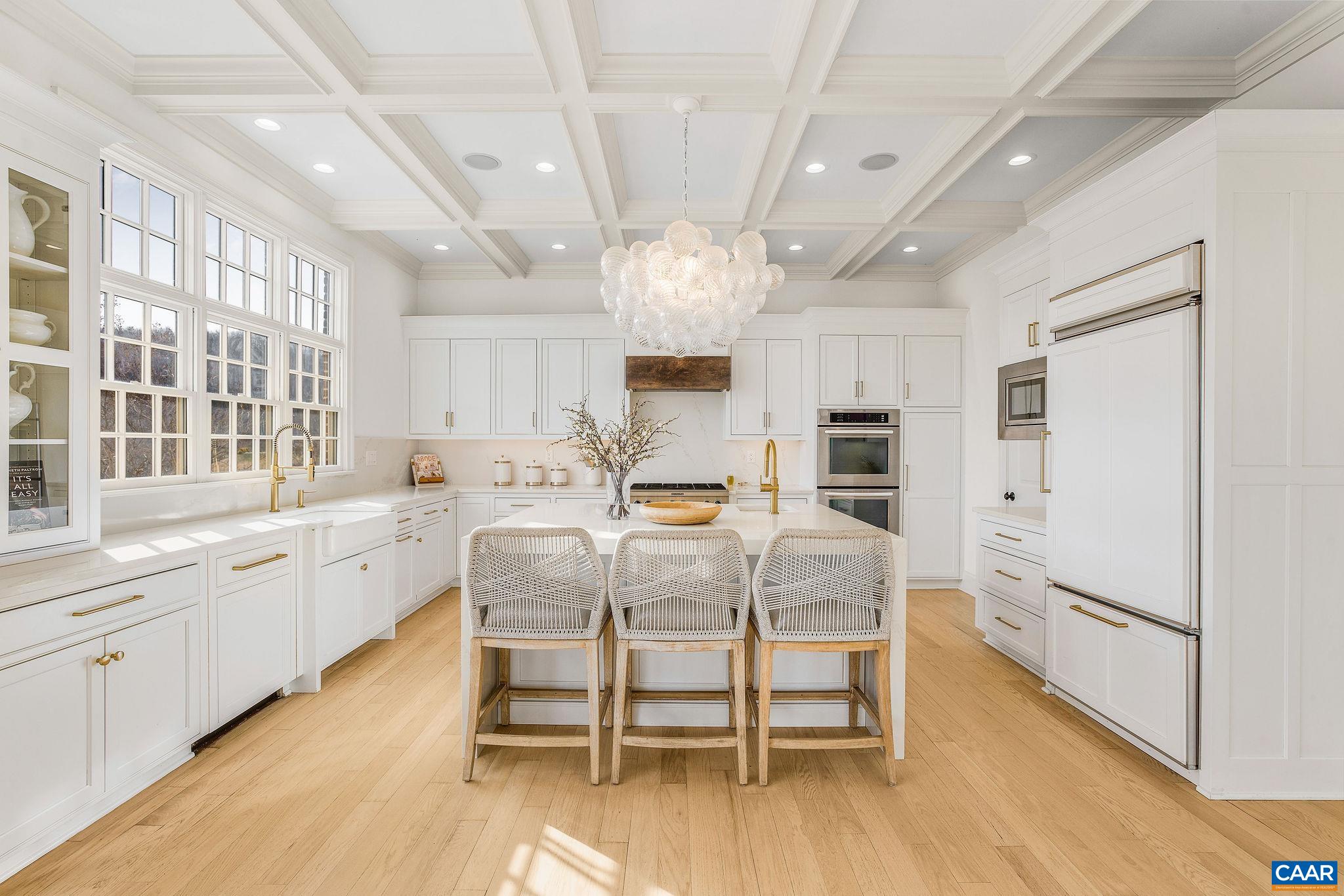 000 RAGGED MOUNTAIN DR