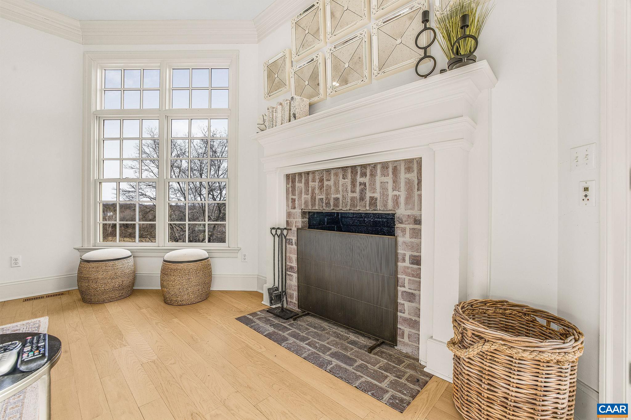 000 RAGGED MOUNTAIN DR
