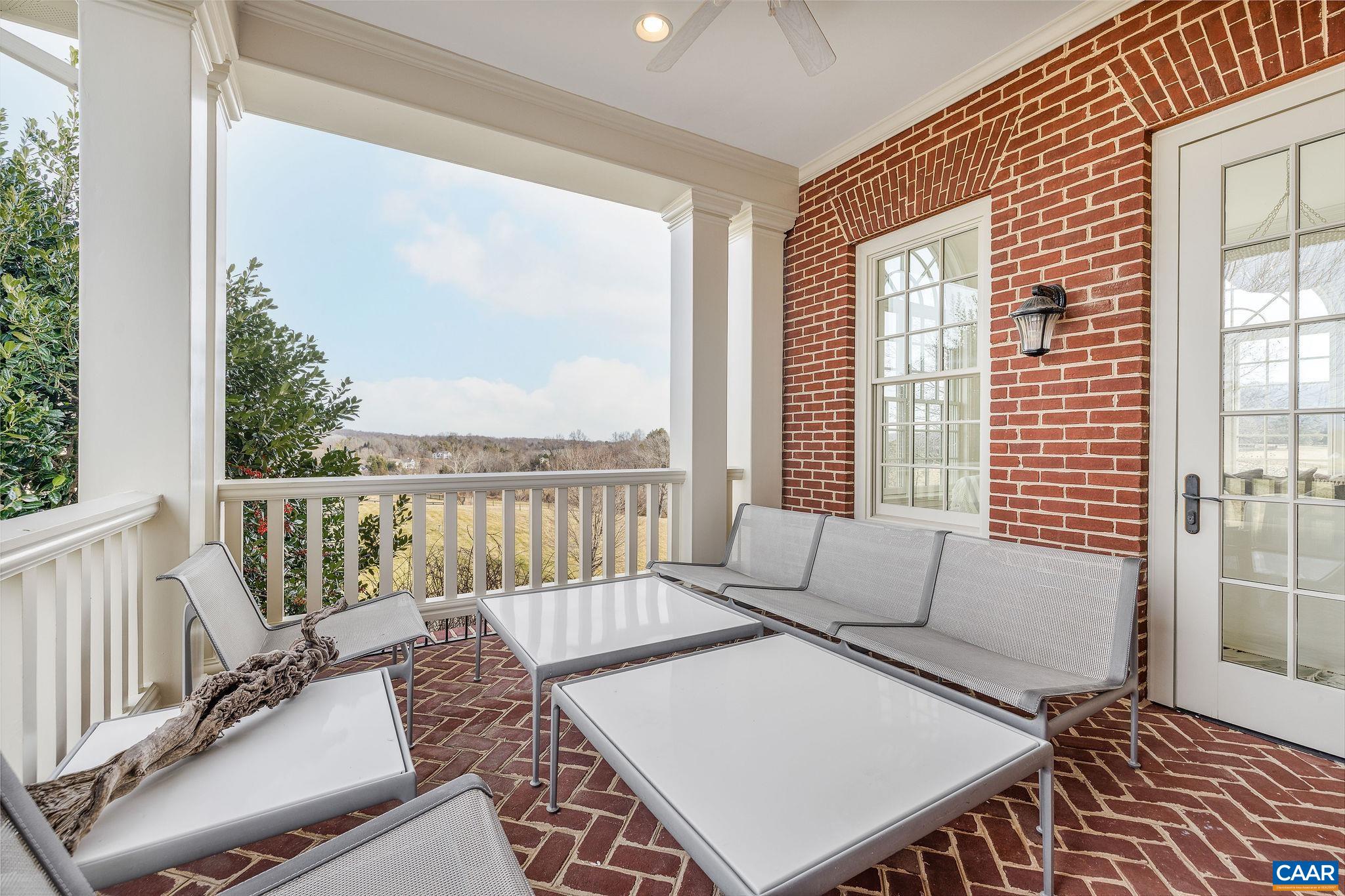 000 RAGGED MOUNTAIN DR