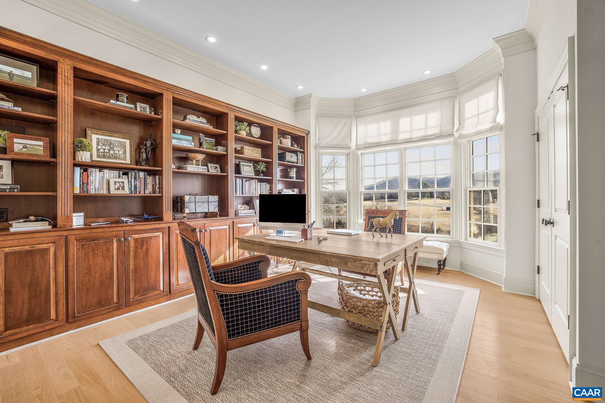 000 RAGGED MOUNTAIN DR