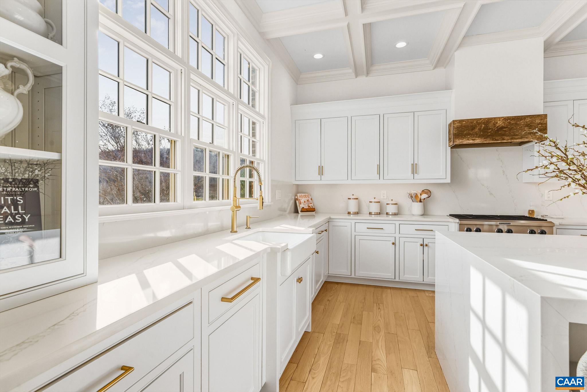 000 RAGGED MOUNTAIN DR