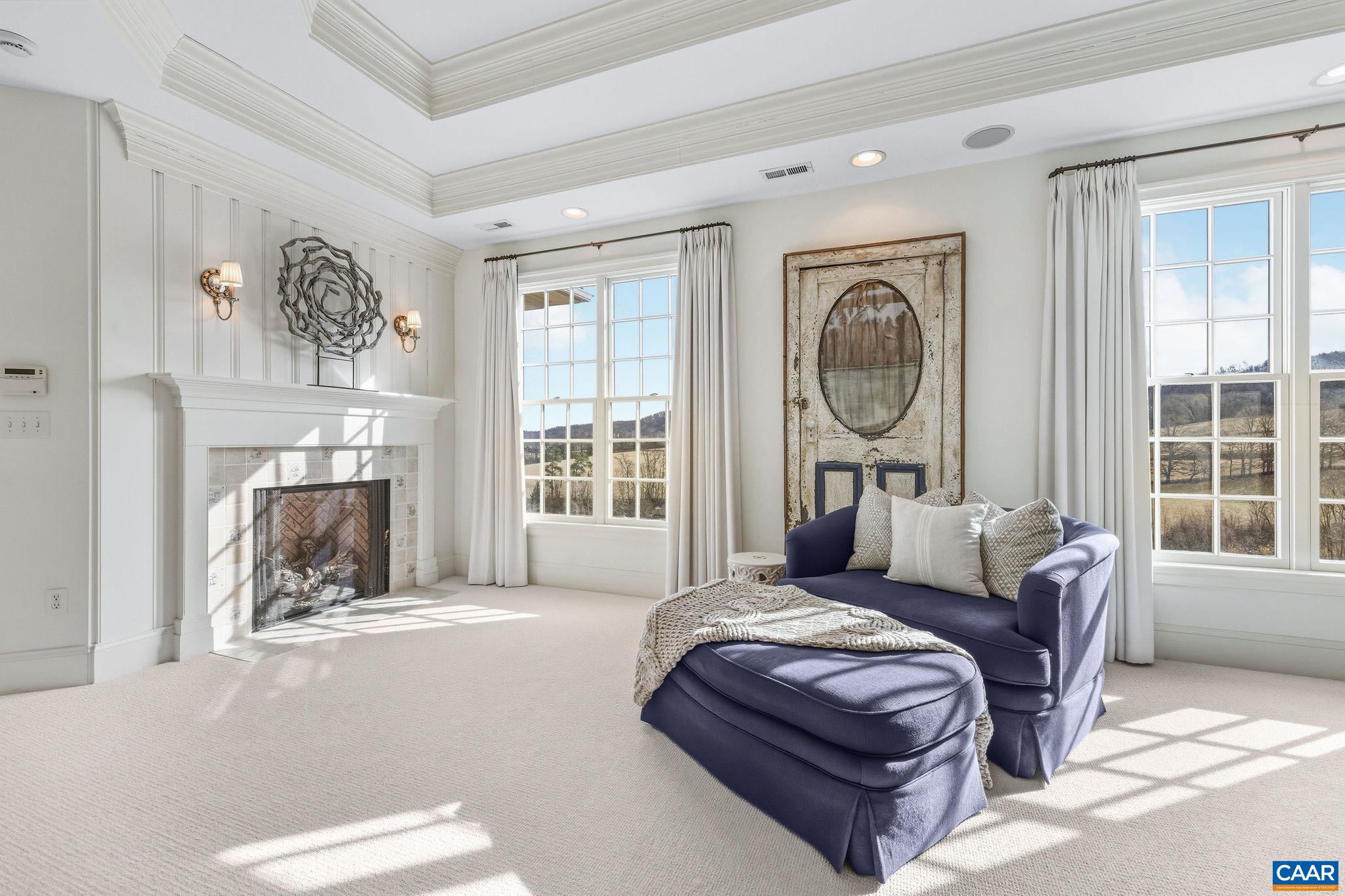 000 RAGGED MOUNTAIN DR