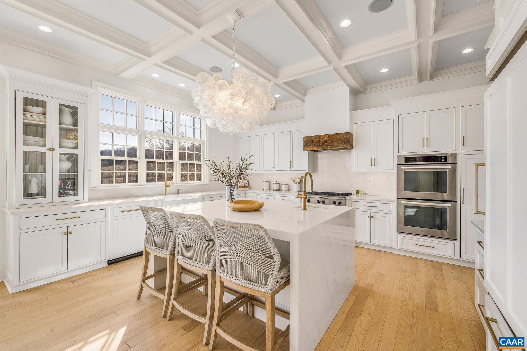 000 RAGGED MOUNTAIN DR