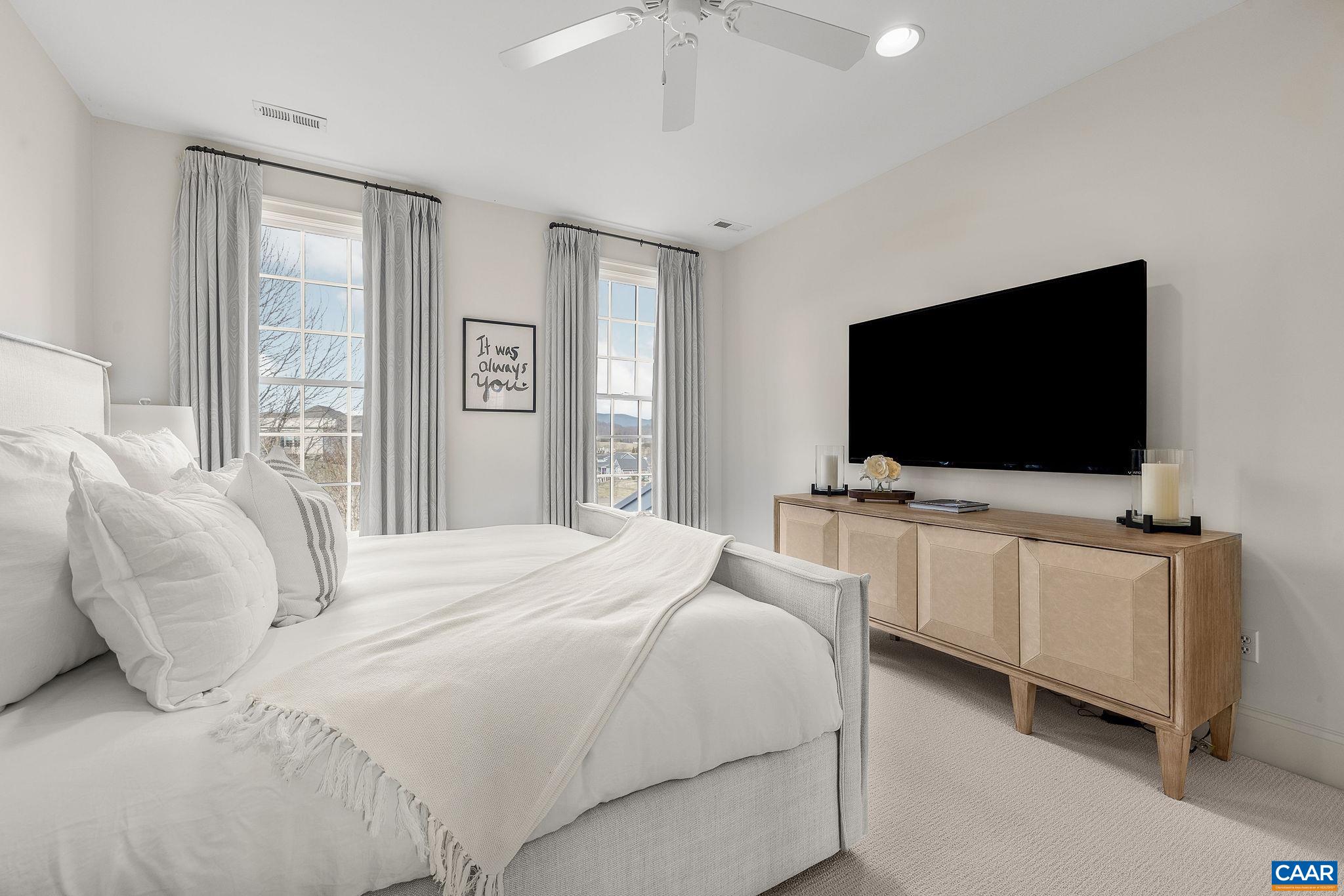000 RAGGED MOUNTAIN DR