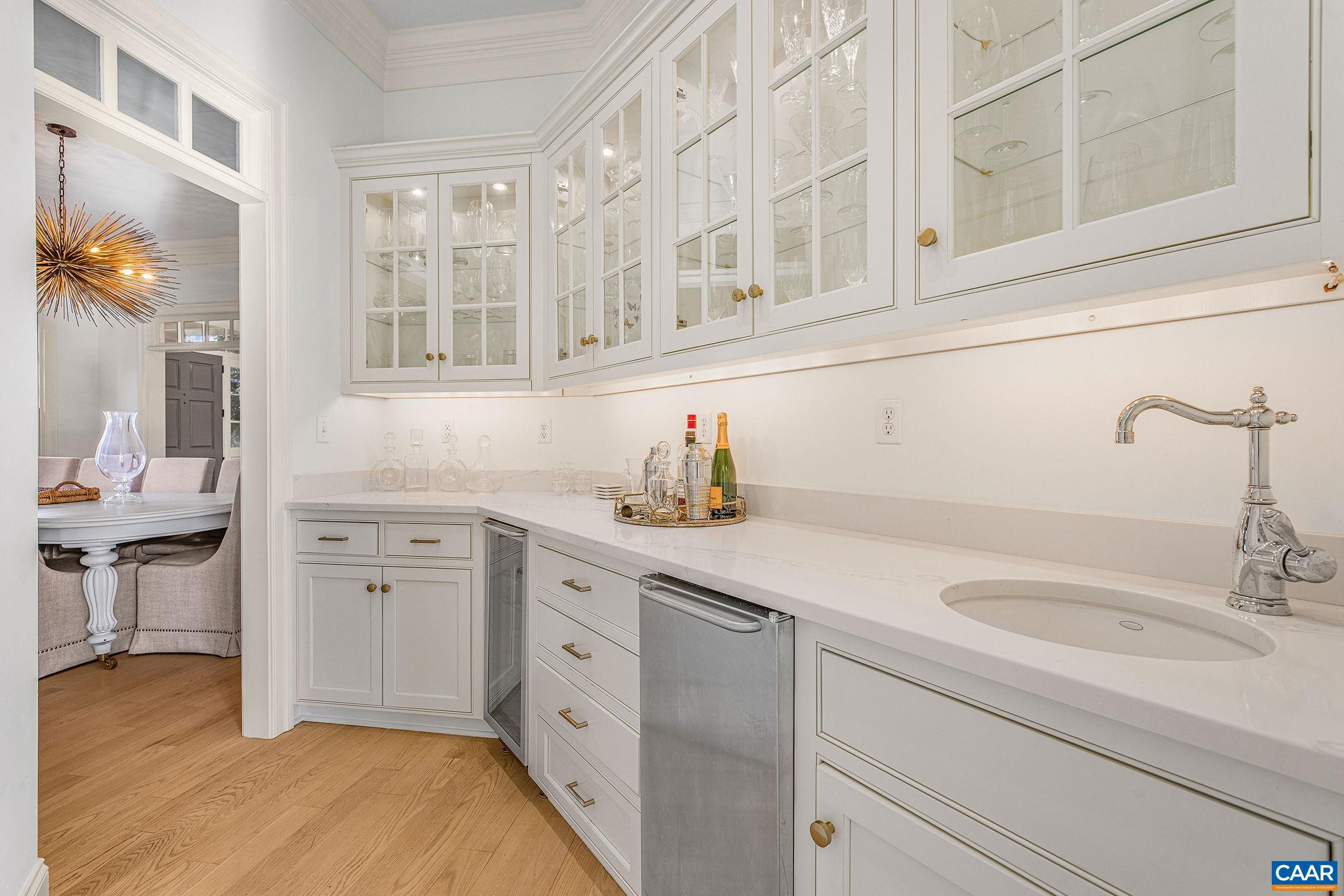 000 RAGGED MOUNTAIN DR