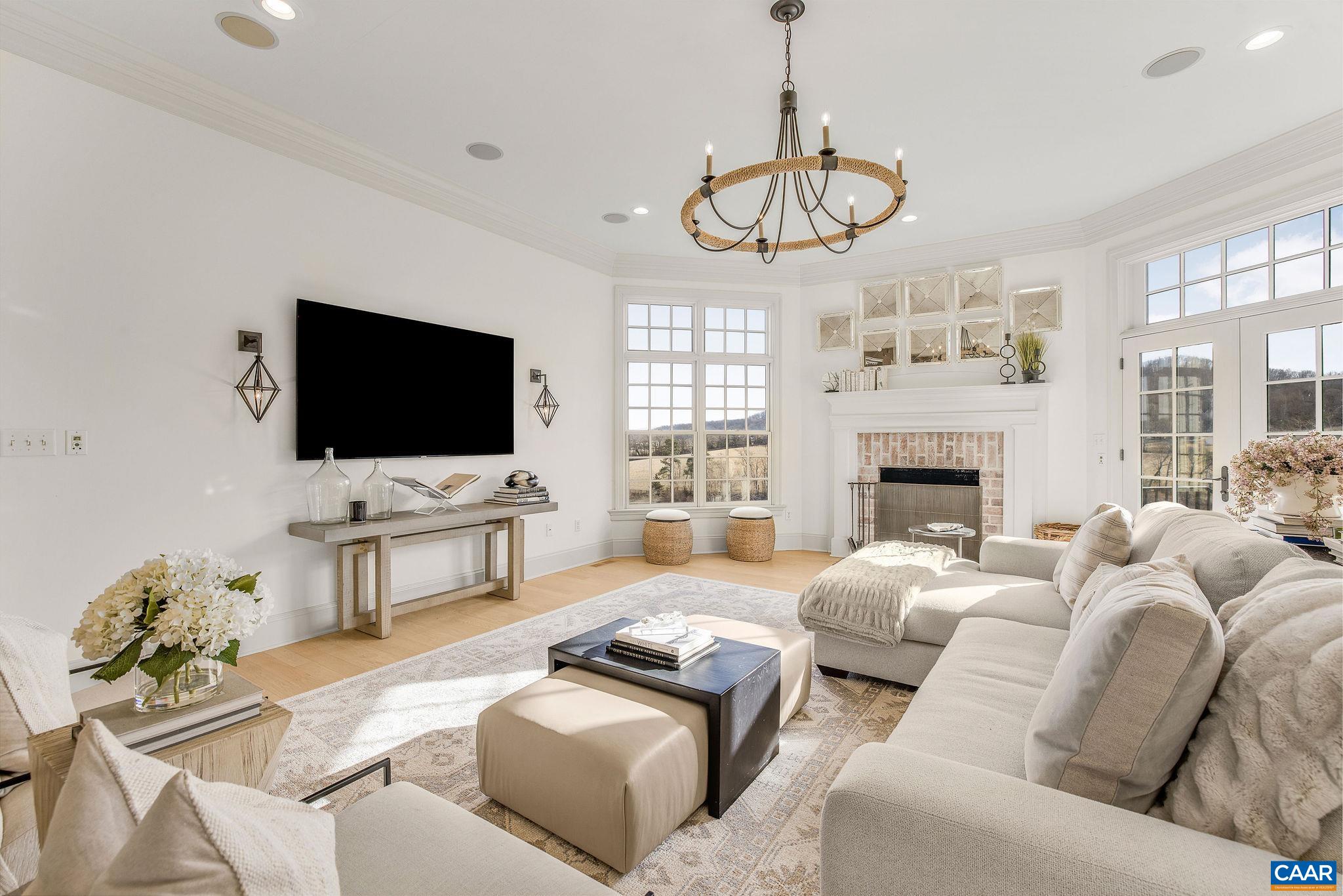000 RAGGED MOUNTAIN DR