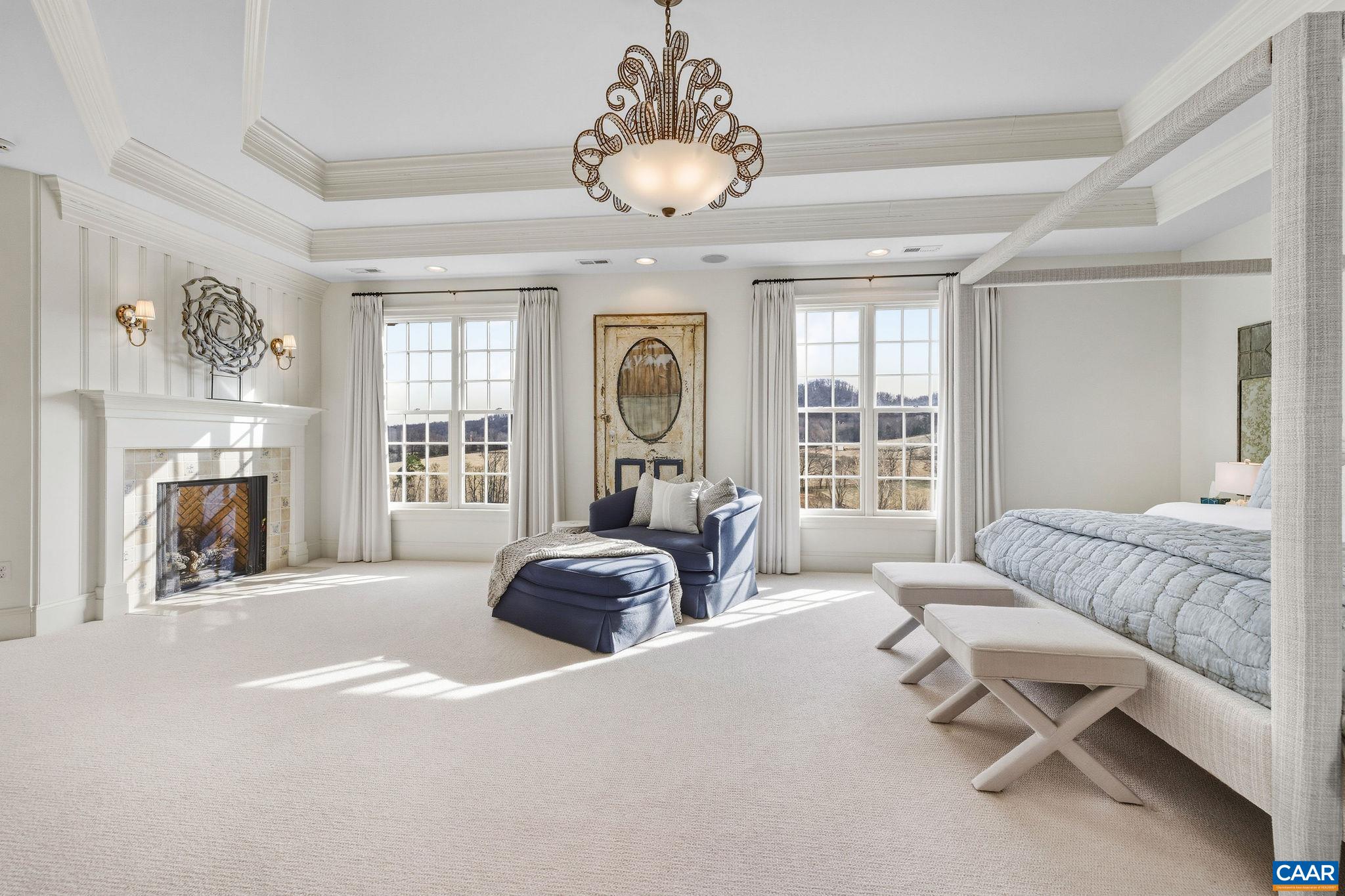 000 RAGGED MOUNTAIN DR