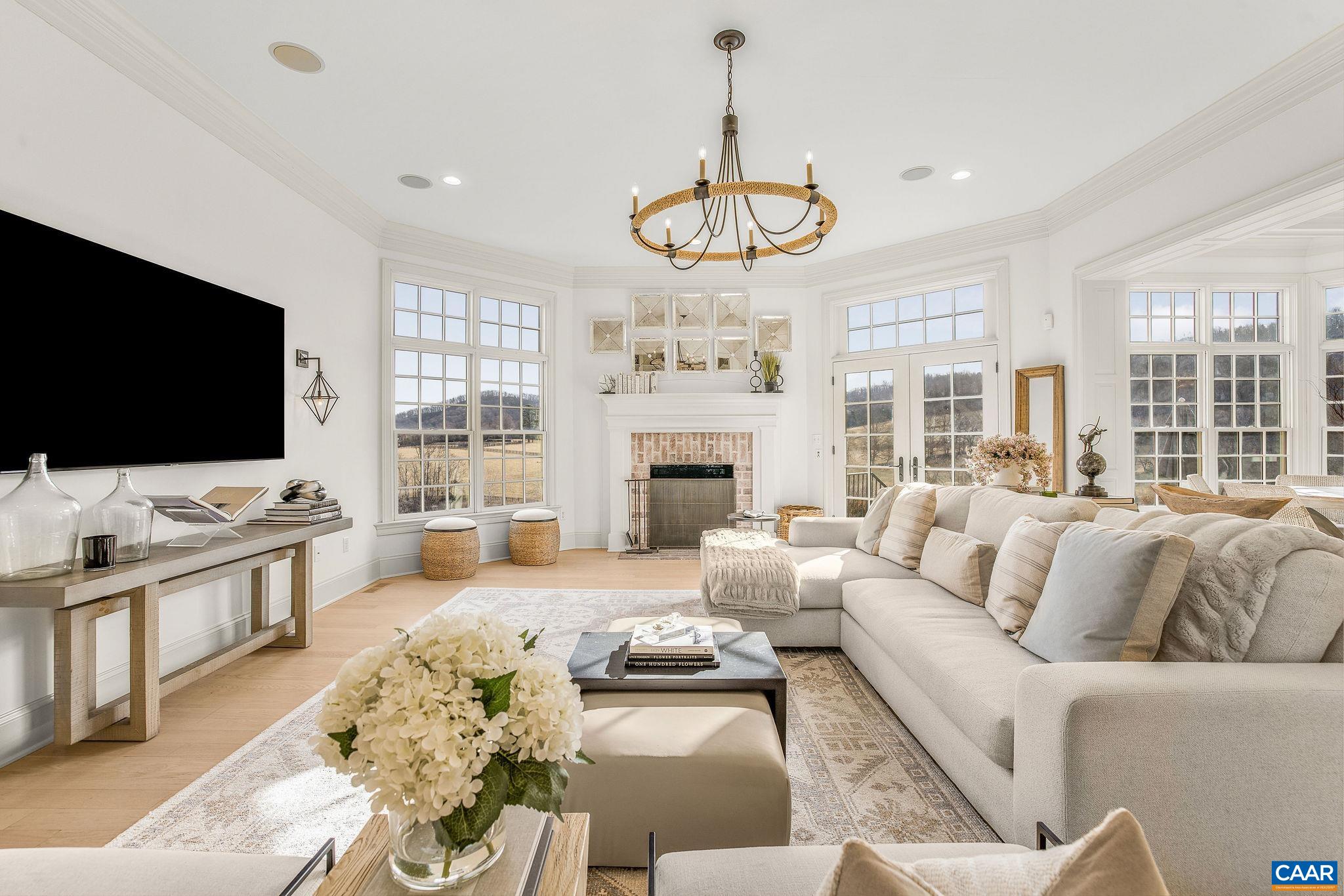 000 RAGGED MOUNTAIN DR