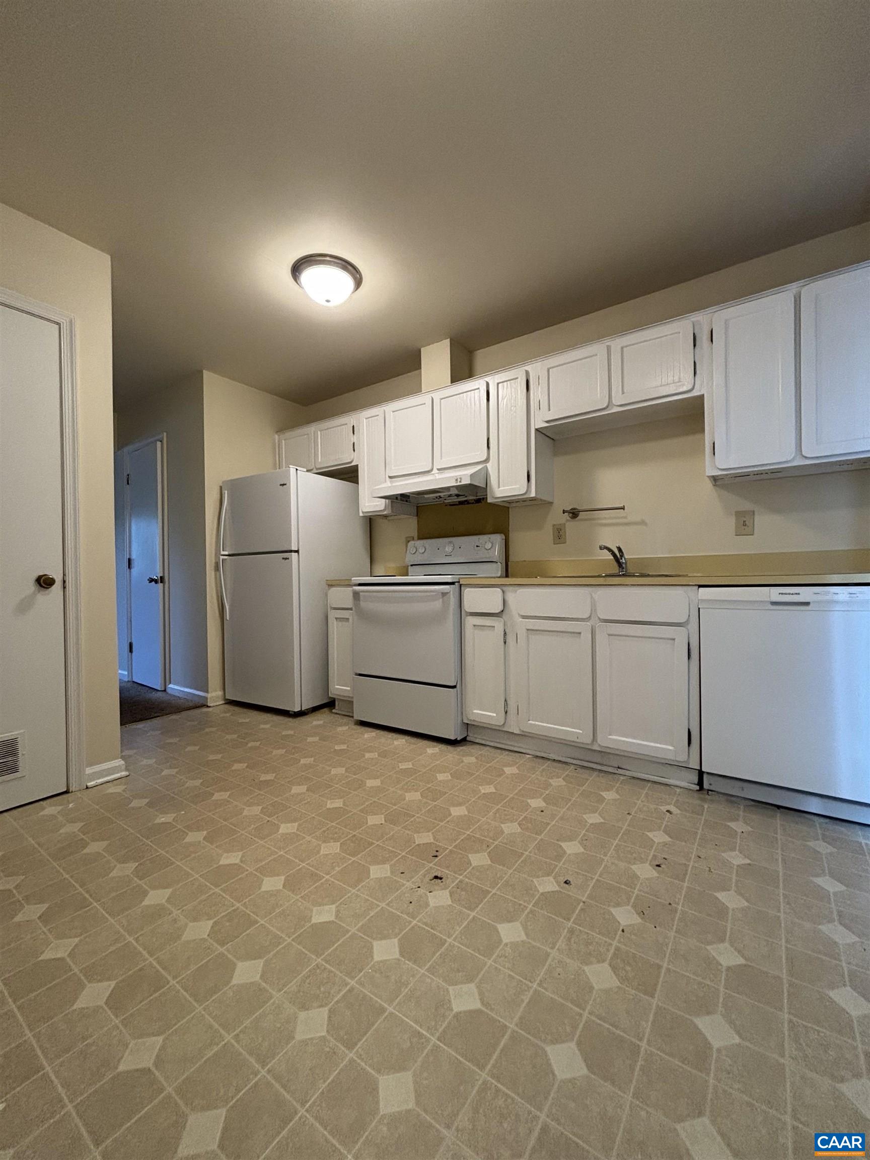 1602 TOWNWOOD CT
