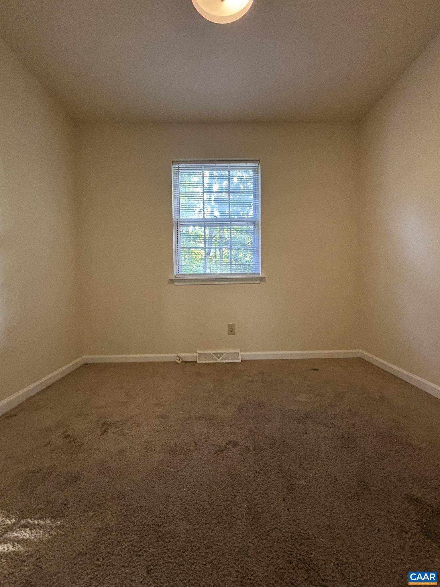 1602 TOWNWOOD CT