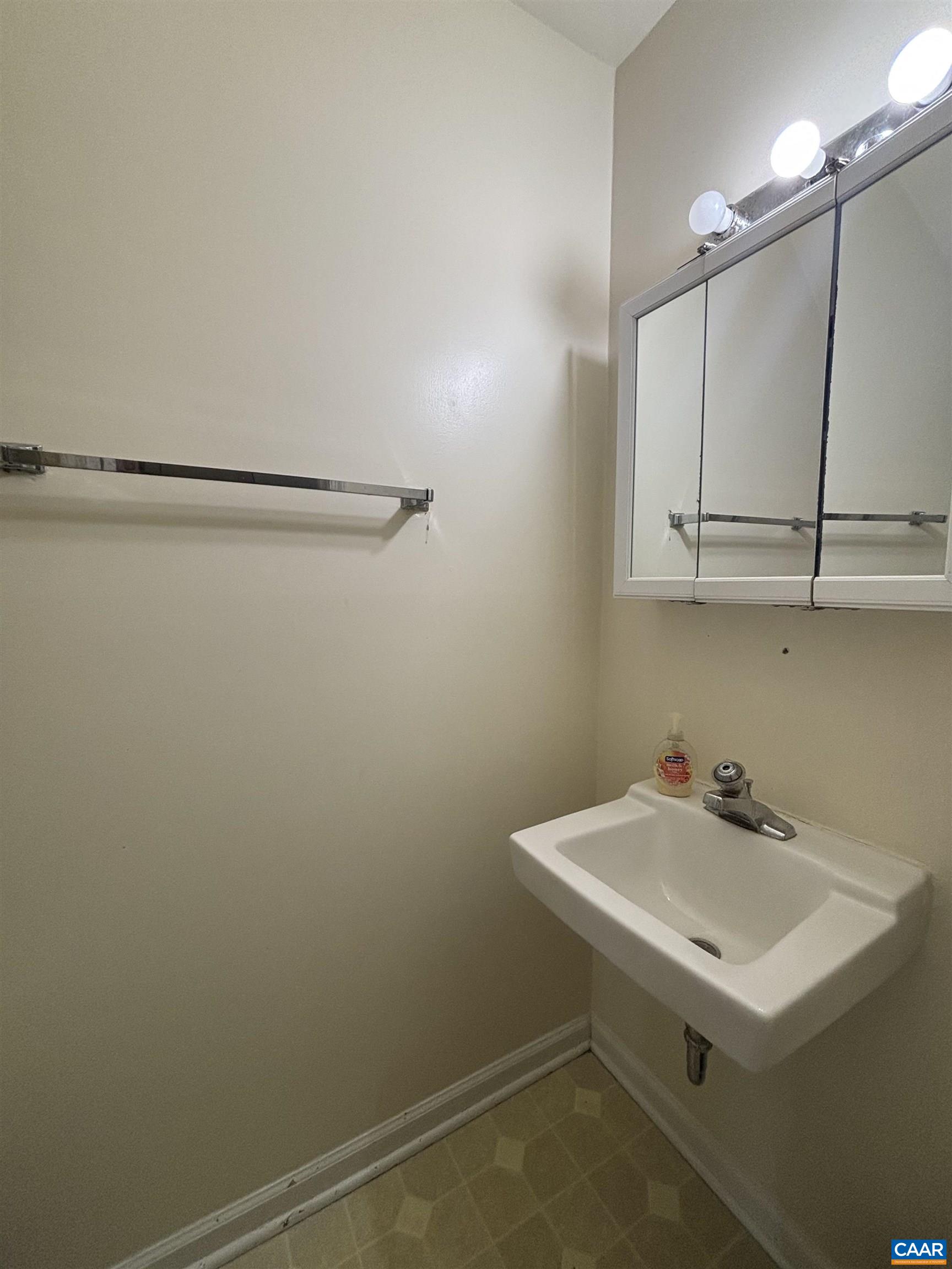 1602 TOWNWOOD CT