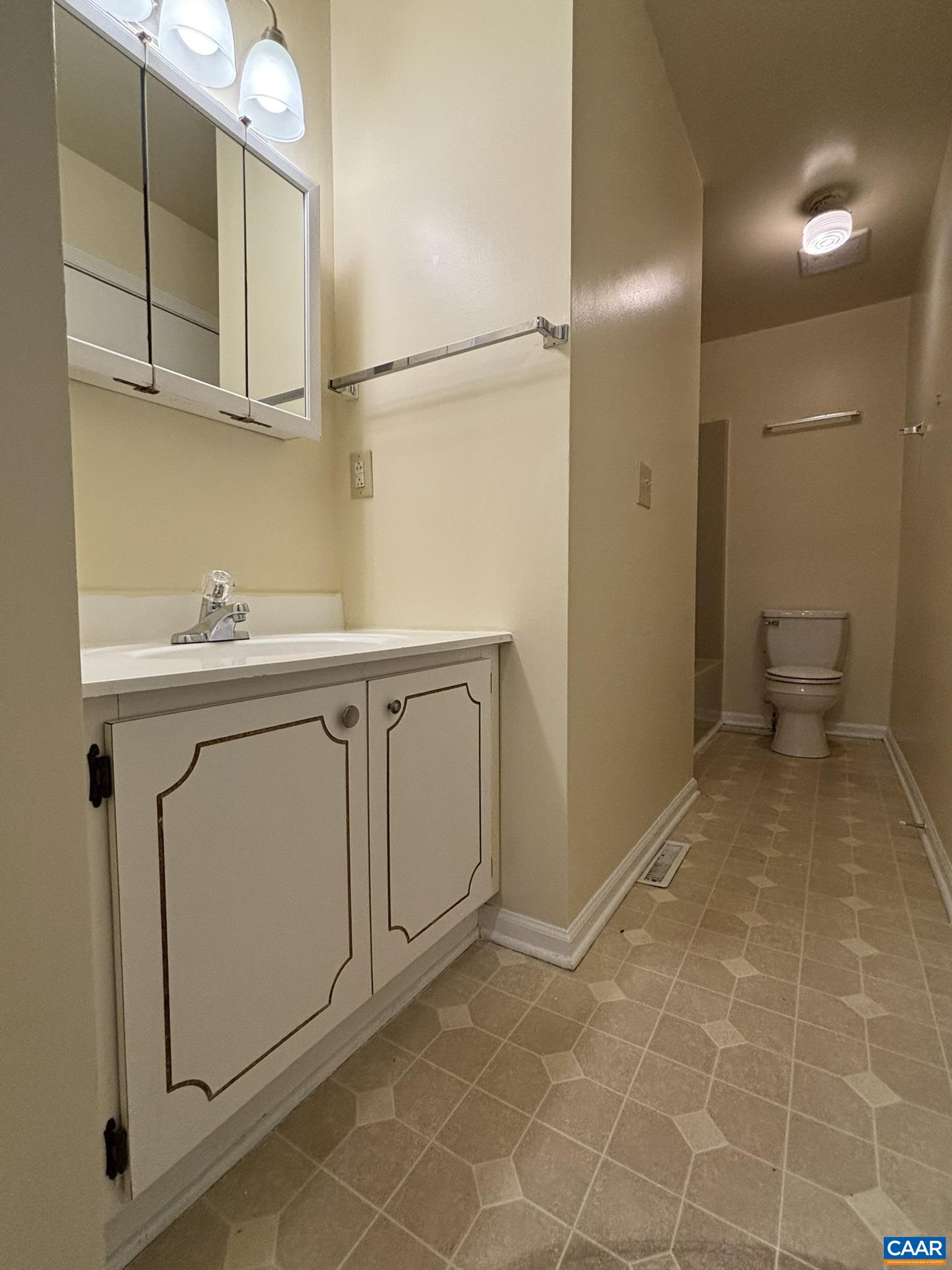 1602 TOWNWOOD CT