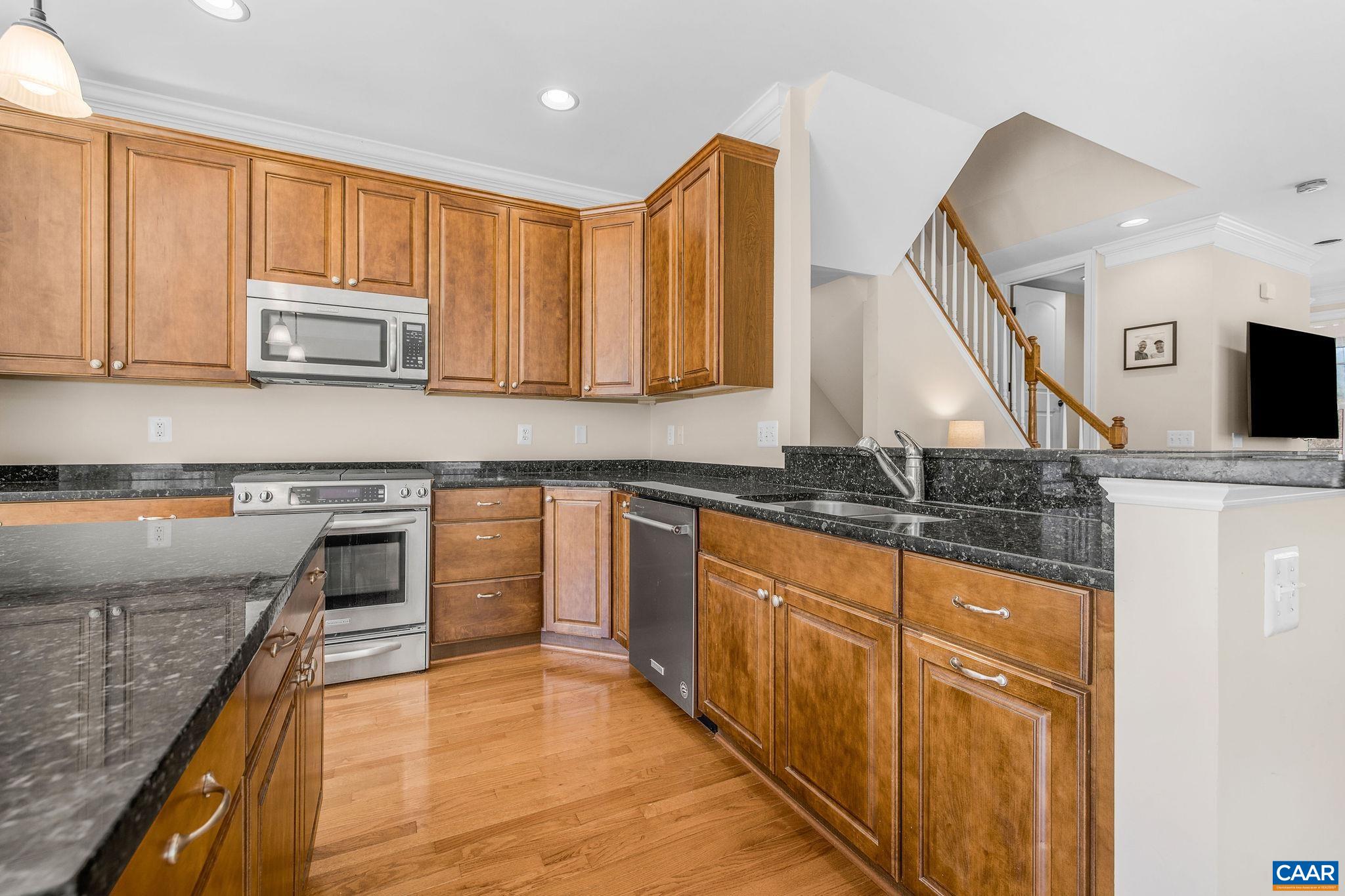 506 TULIP TREE CT