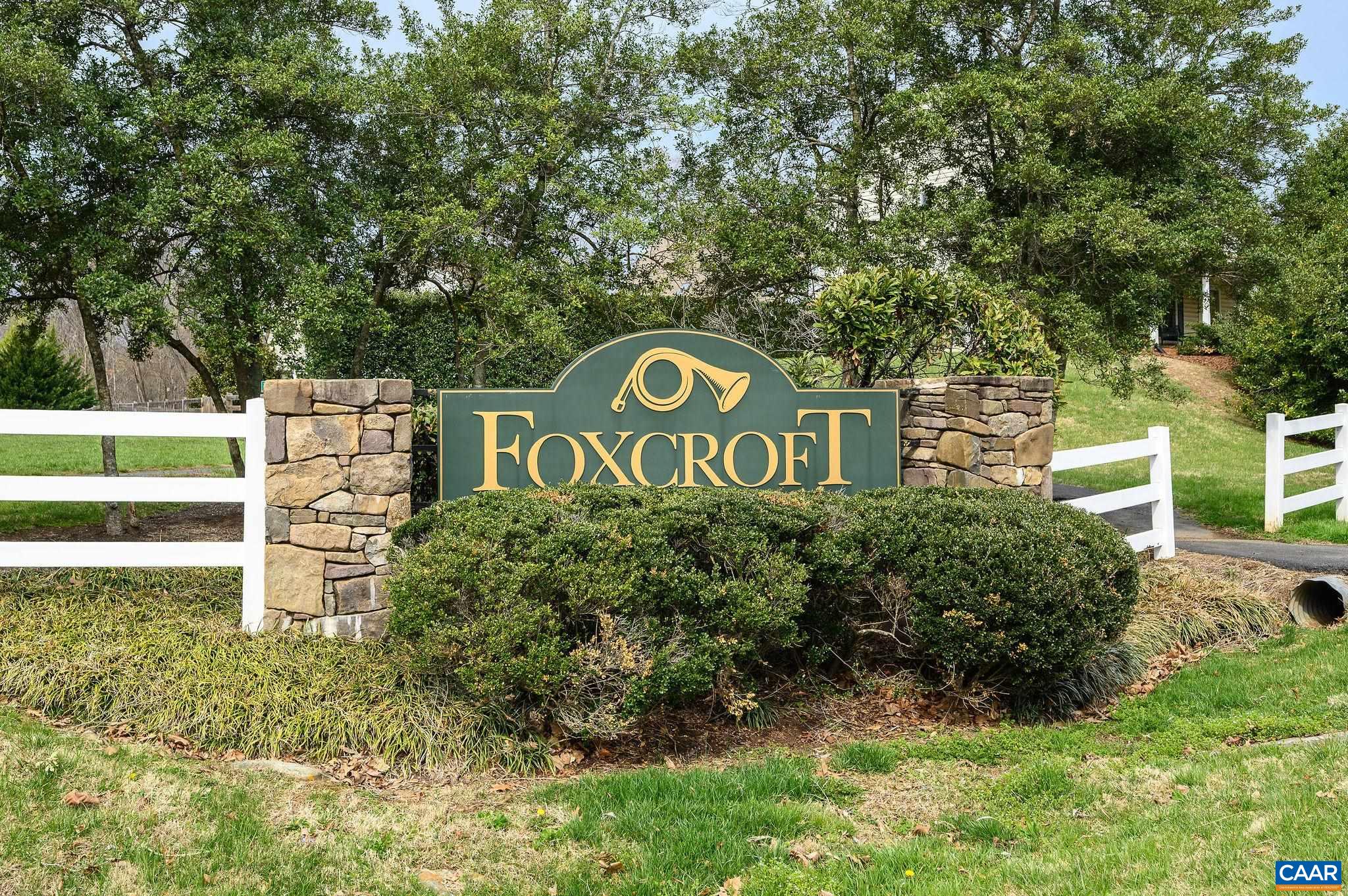 1156 FOXVALE LN