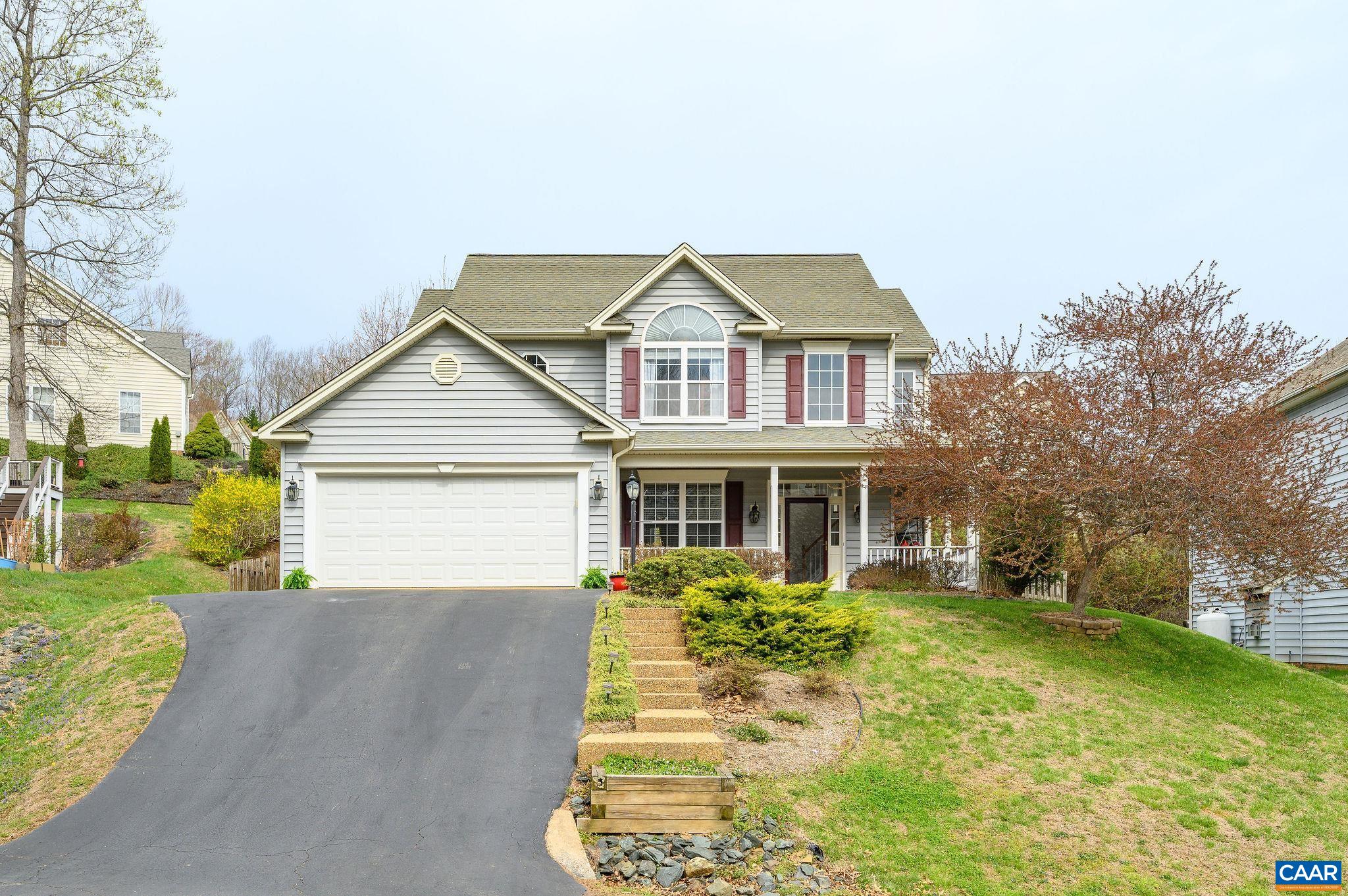 1156 FOXVALE LN