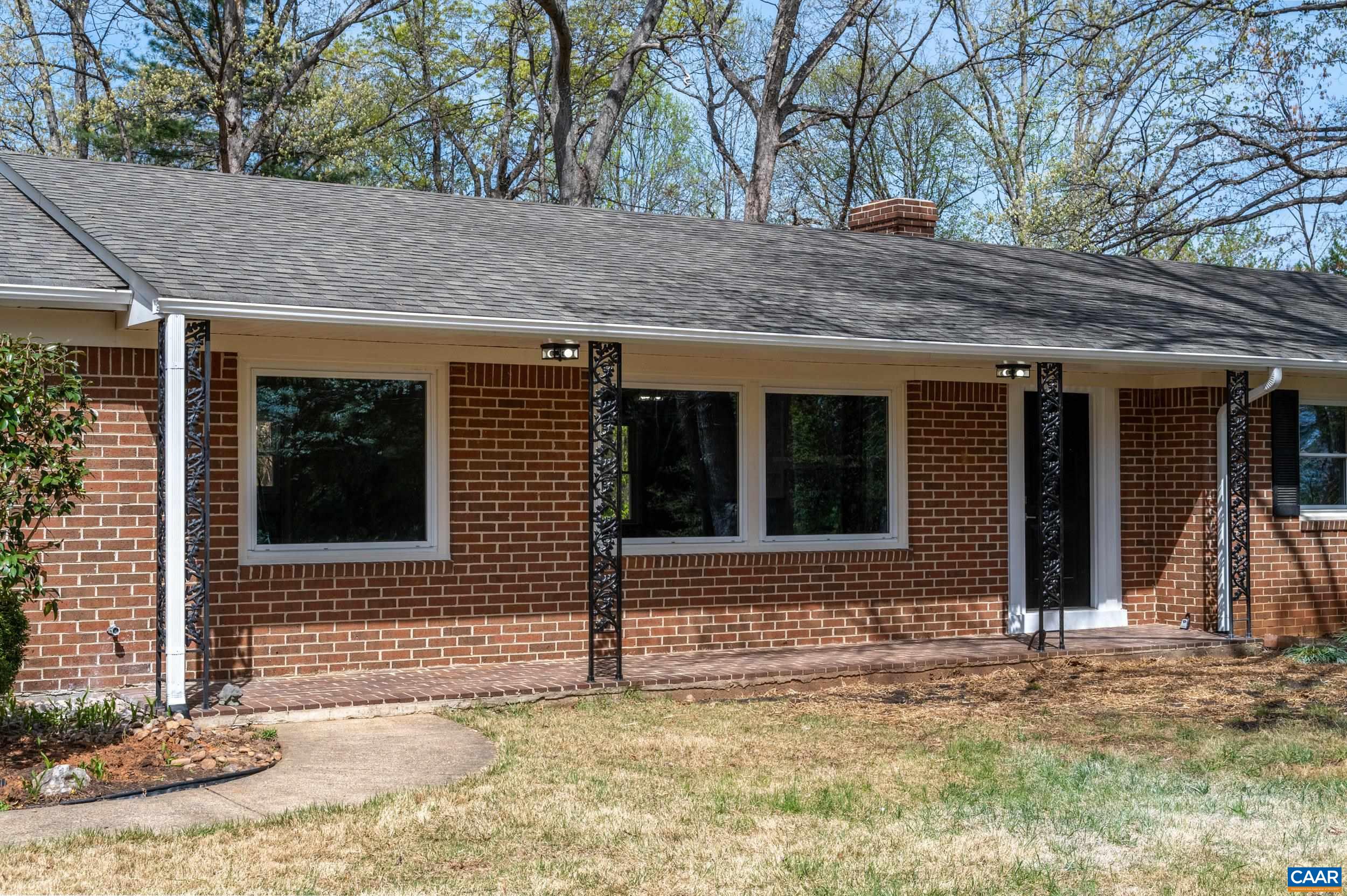 6709 SPRING HILL RD