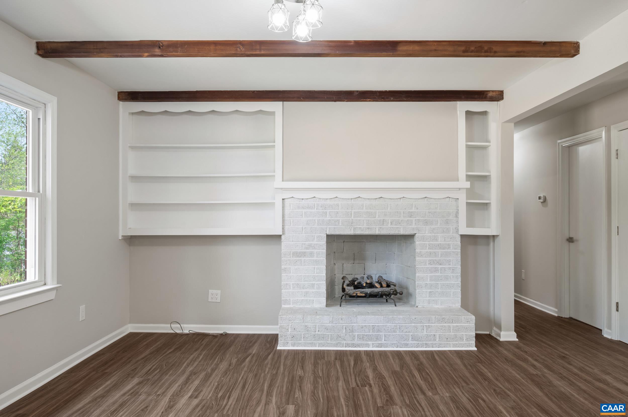 6709 SPRING HILL RD
