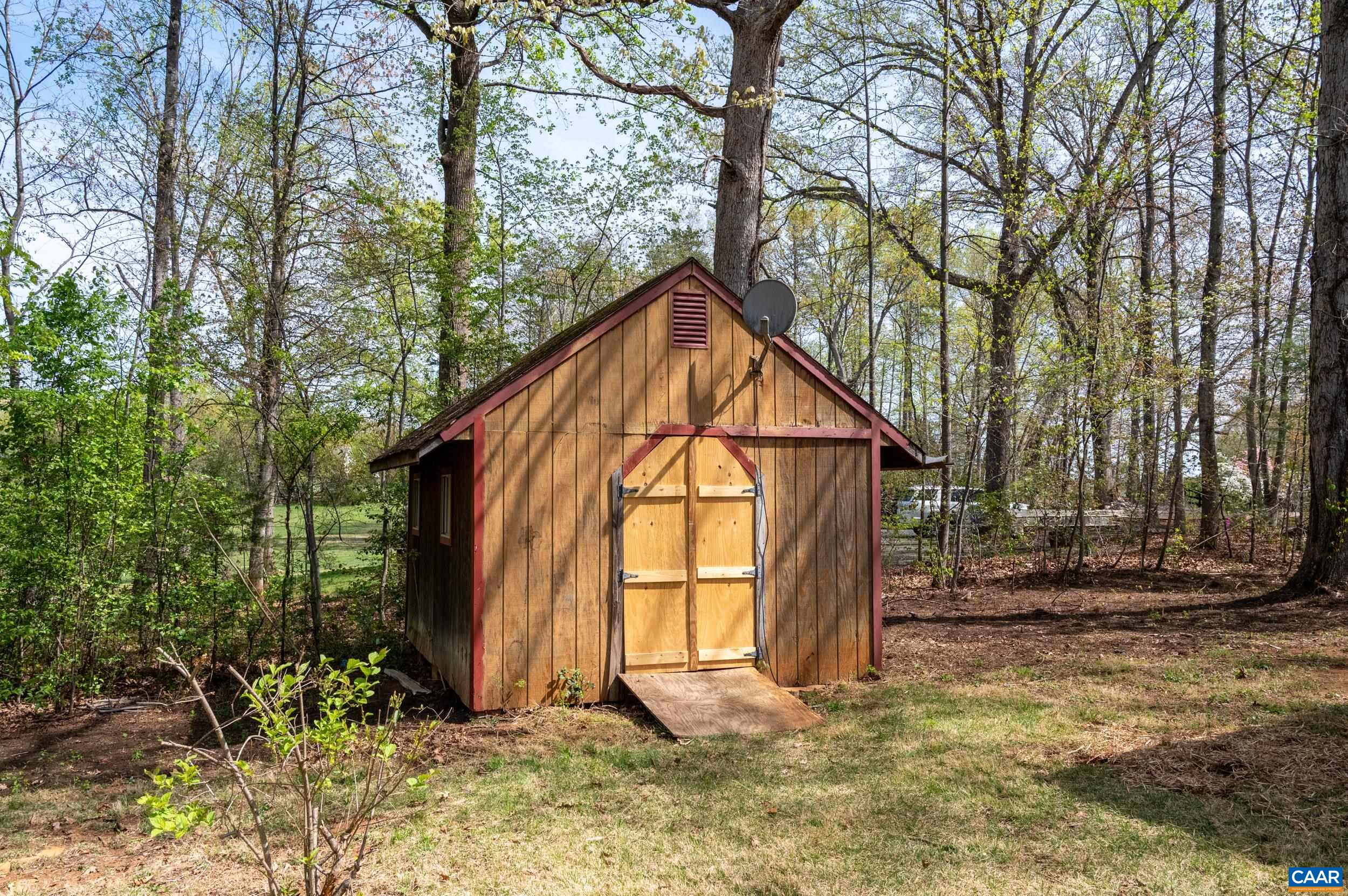 6709 SPRING HILL RD