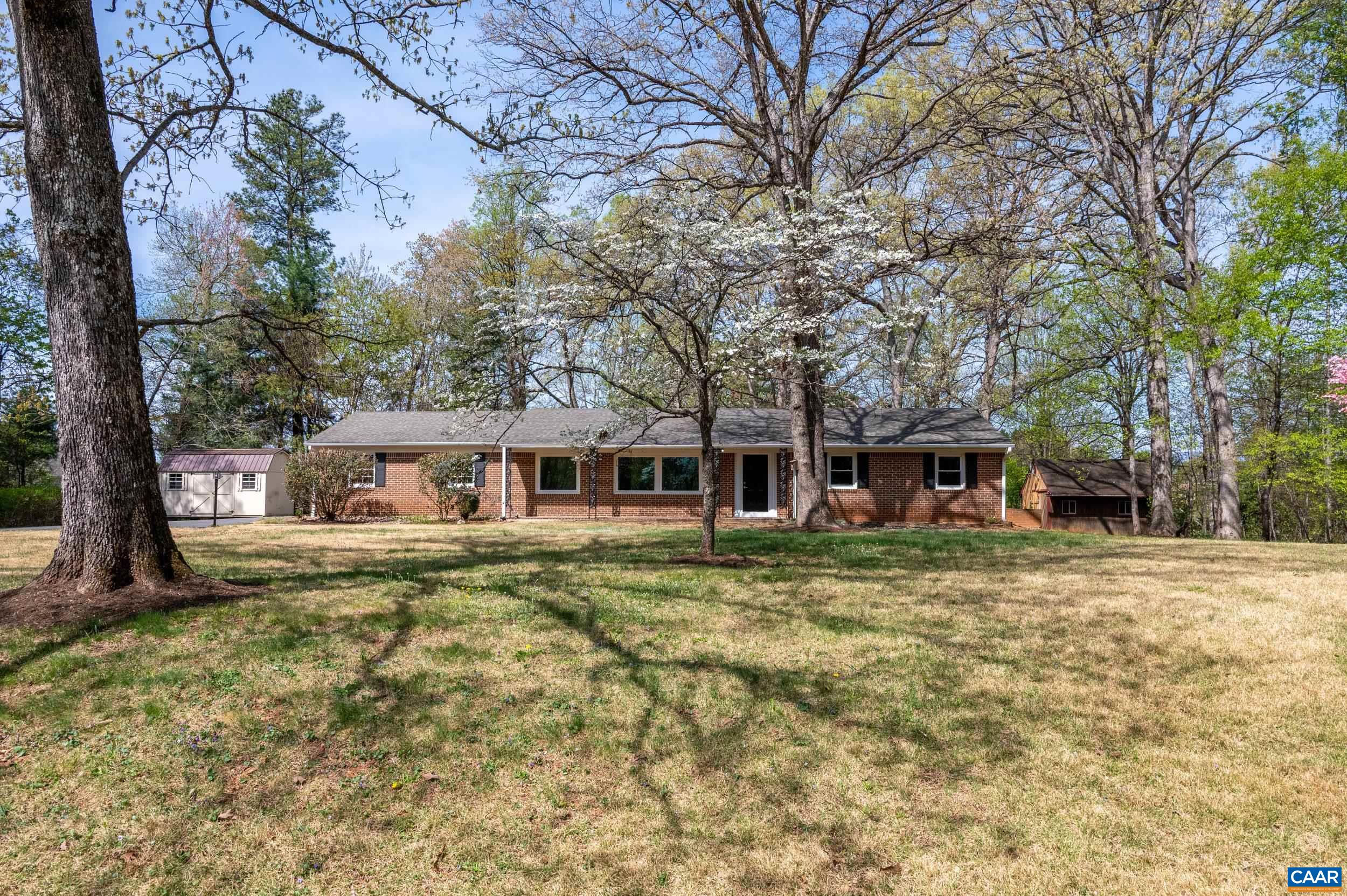 6709 SPRING HILL RD