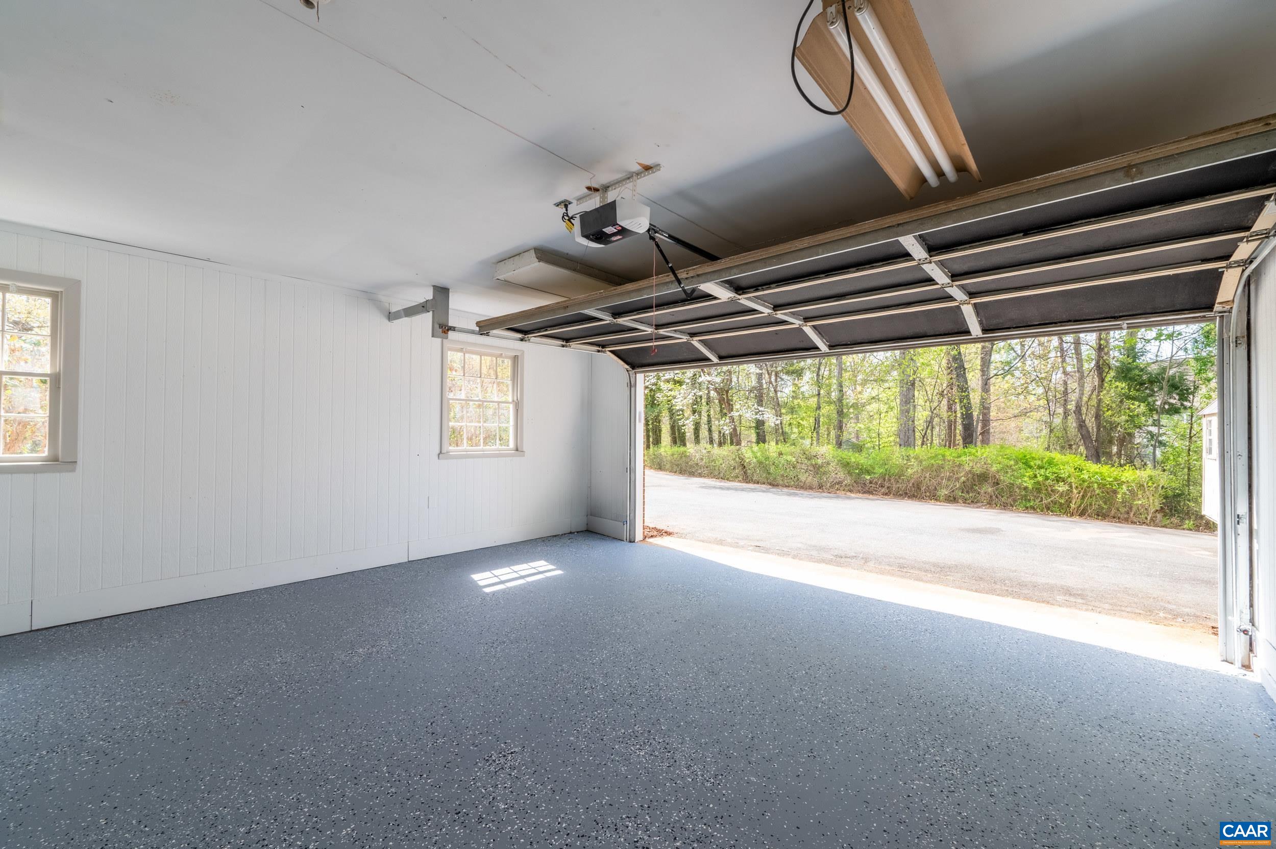 6709 SPRING HILL RD