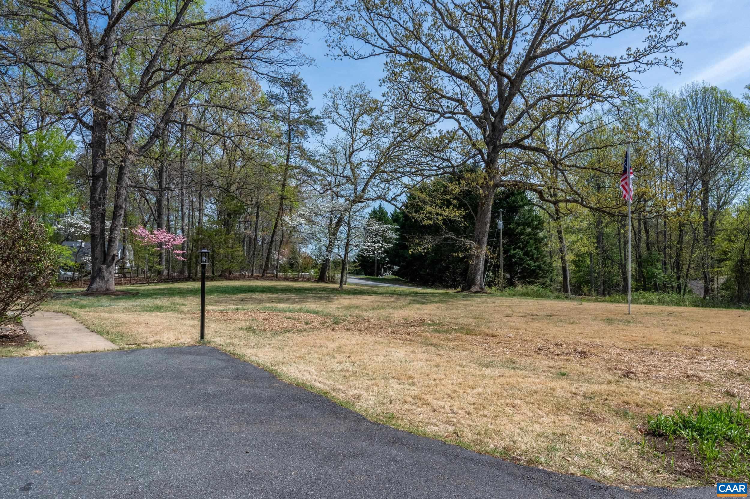 6709 SPRING HILL RD