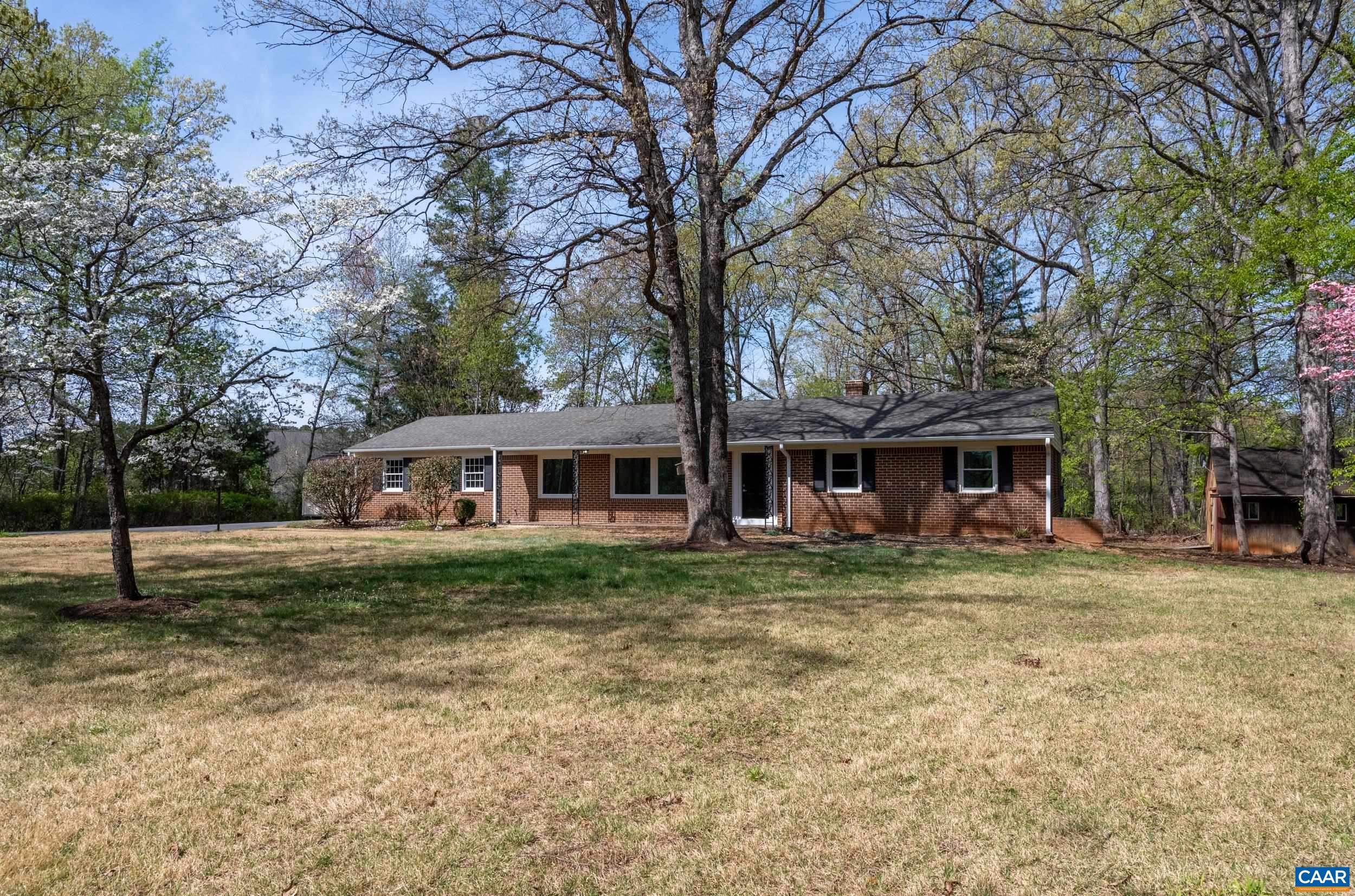 6709 SPRING HILL RD