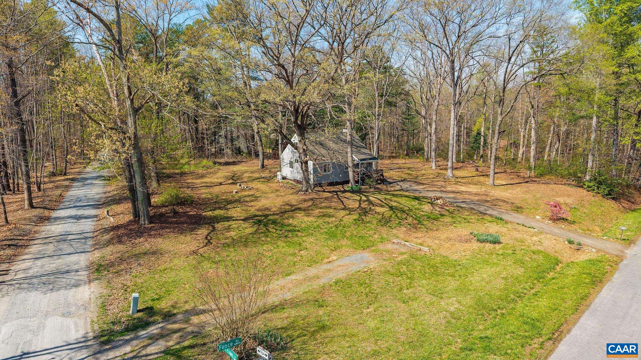375 FENCE RD