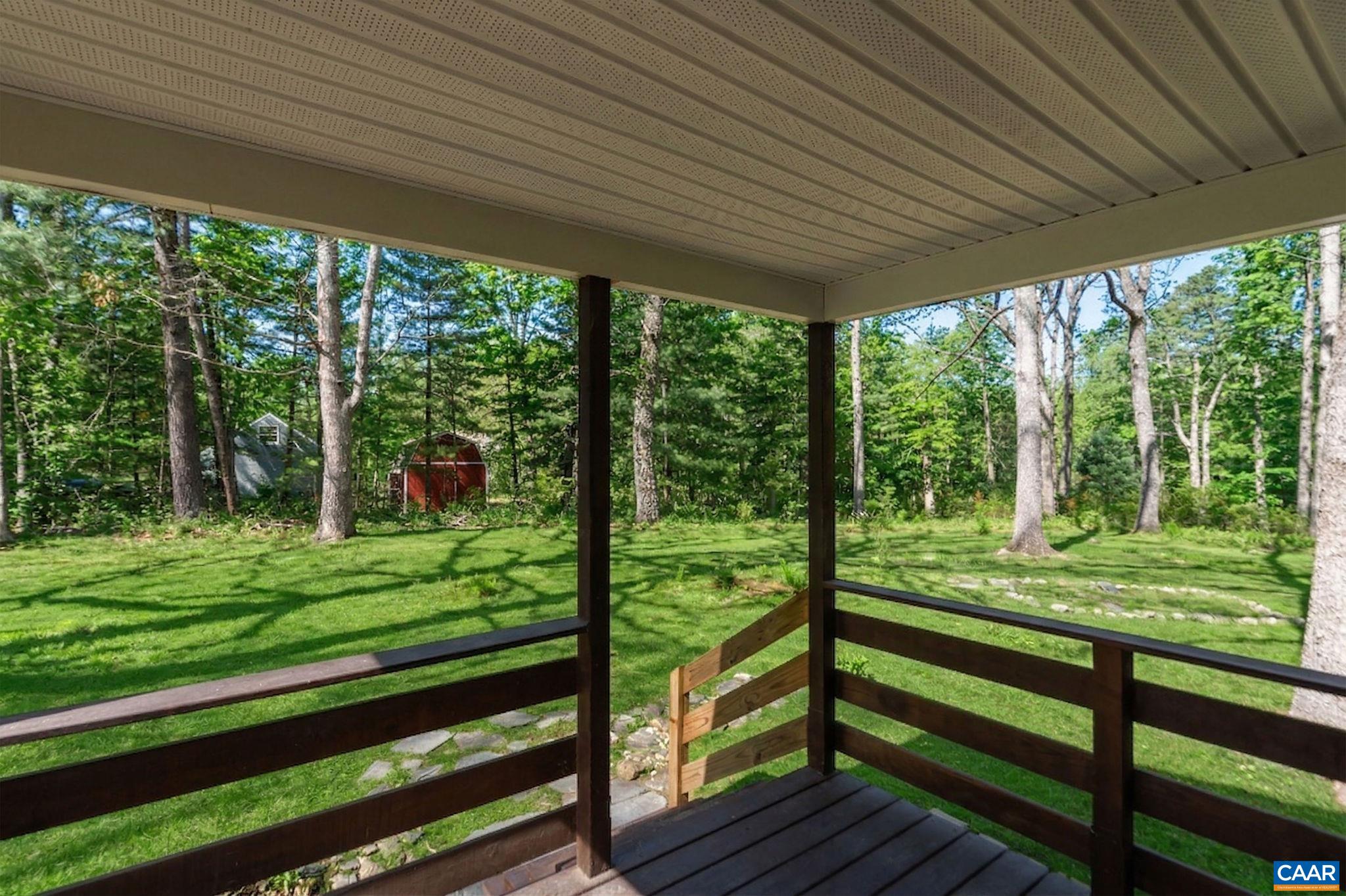 375 FENCE RD