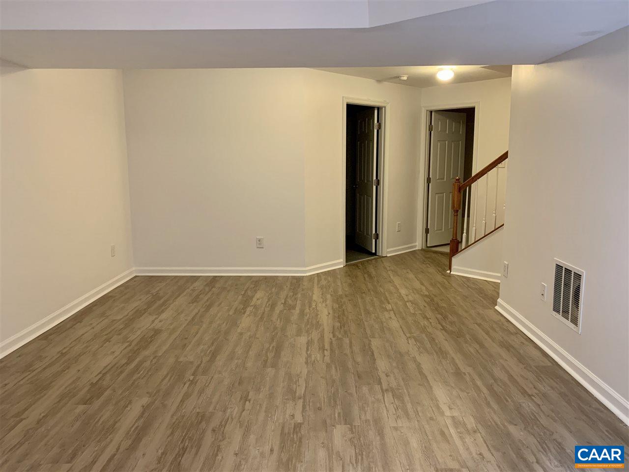 836 ROCK CREEK RD