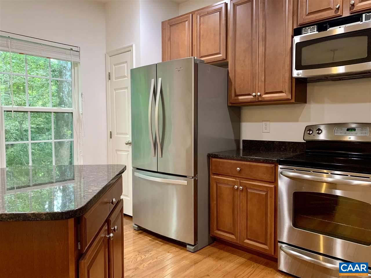 836 ROCK CREEK RD