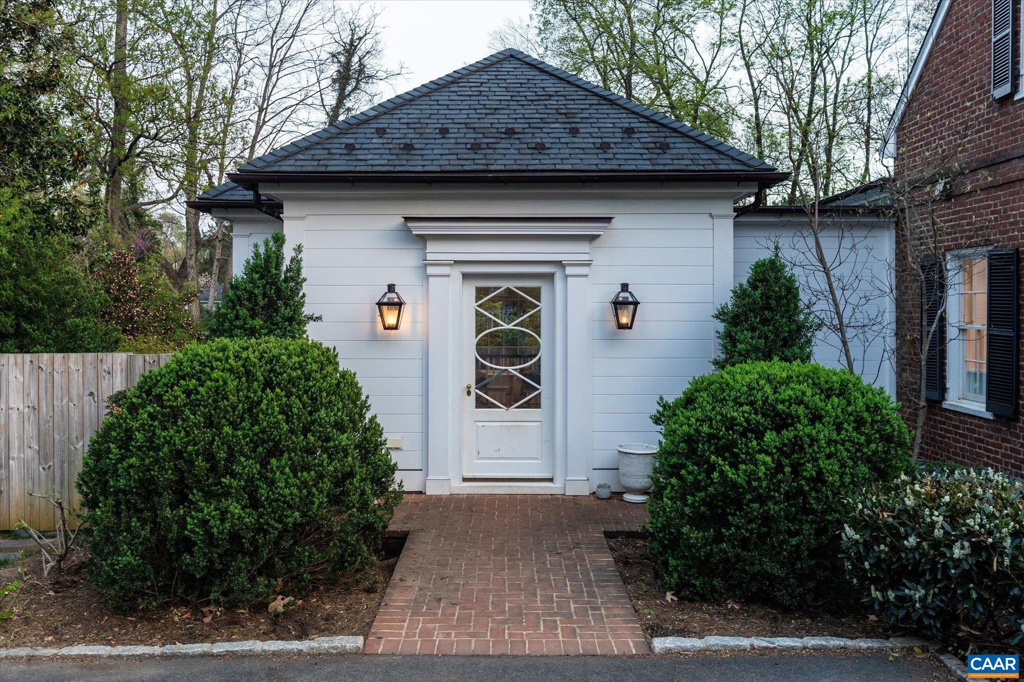 1108 Hilltop Rd