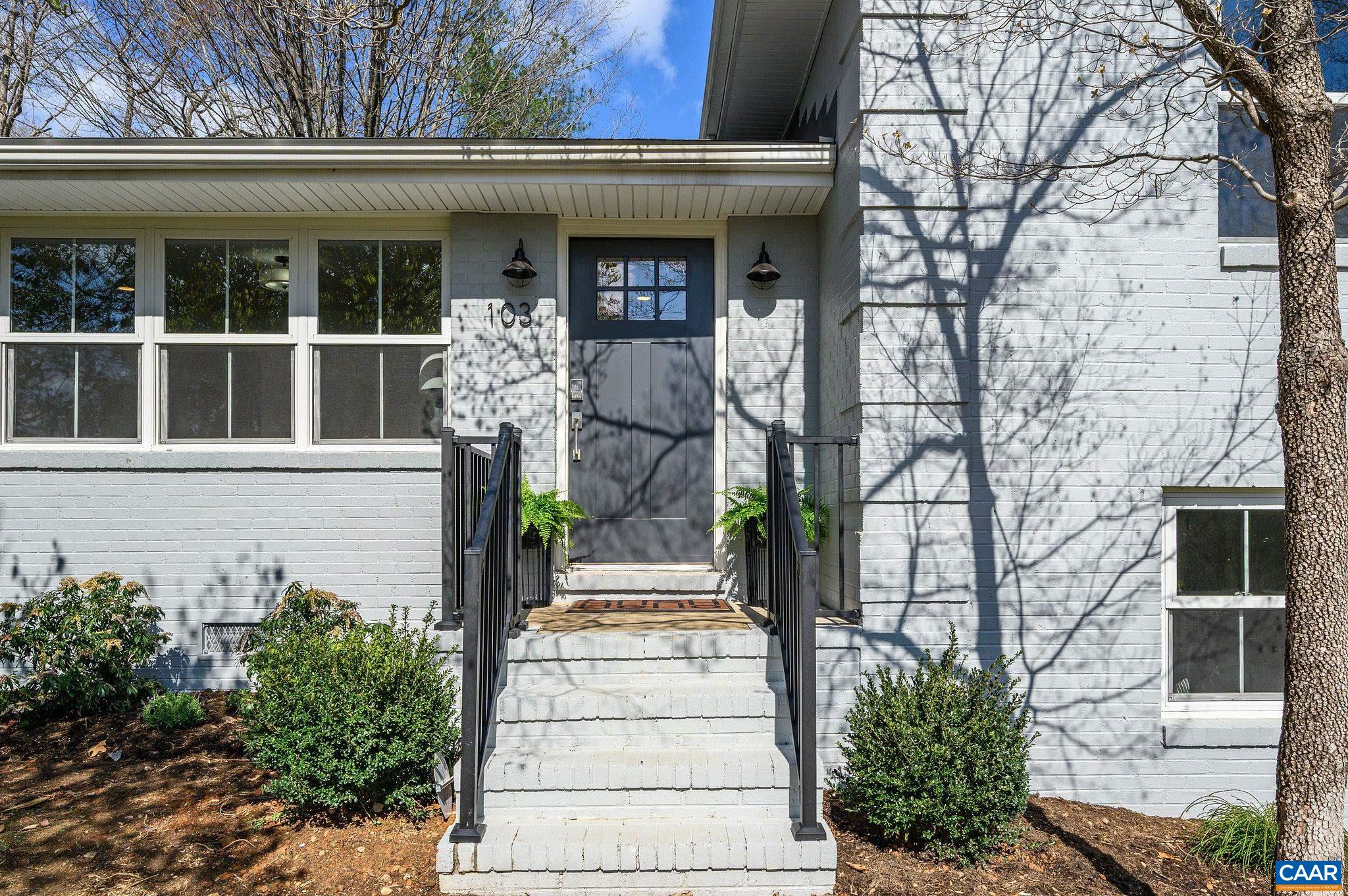 103 CHAUCER RD
