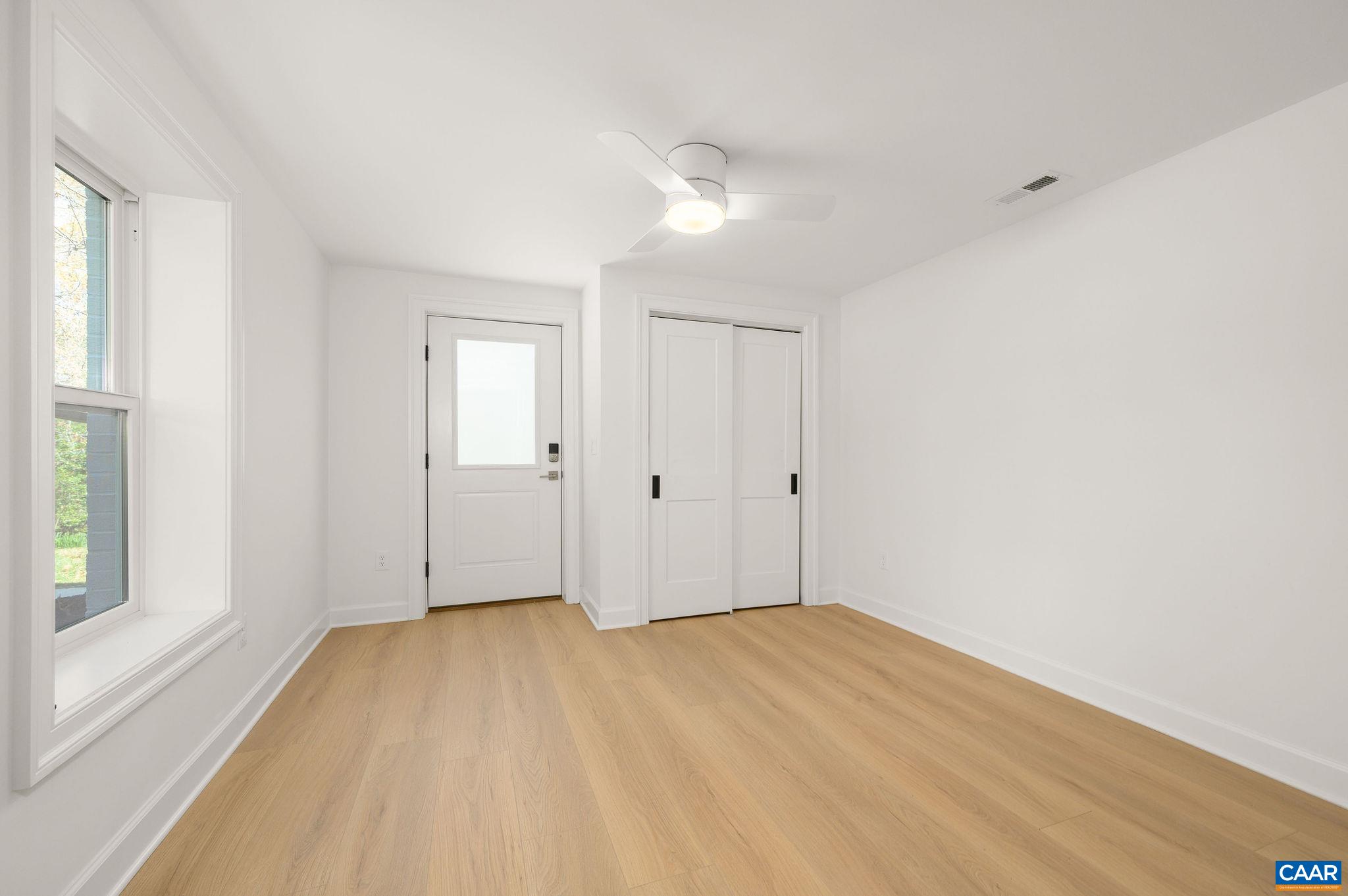 103 CHAUCER RD