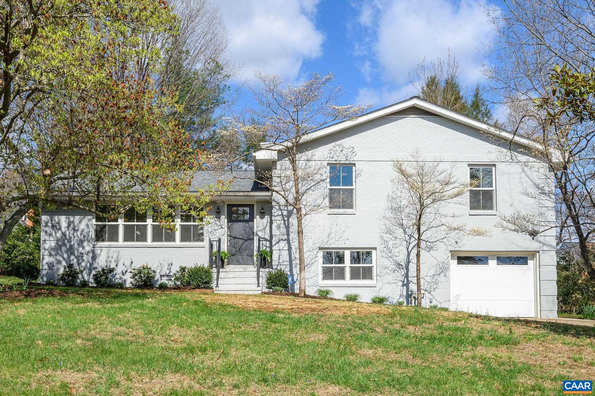 103 CHAUCER RD