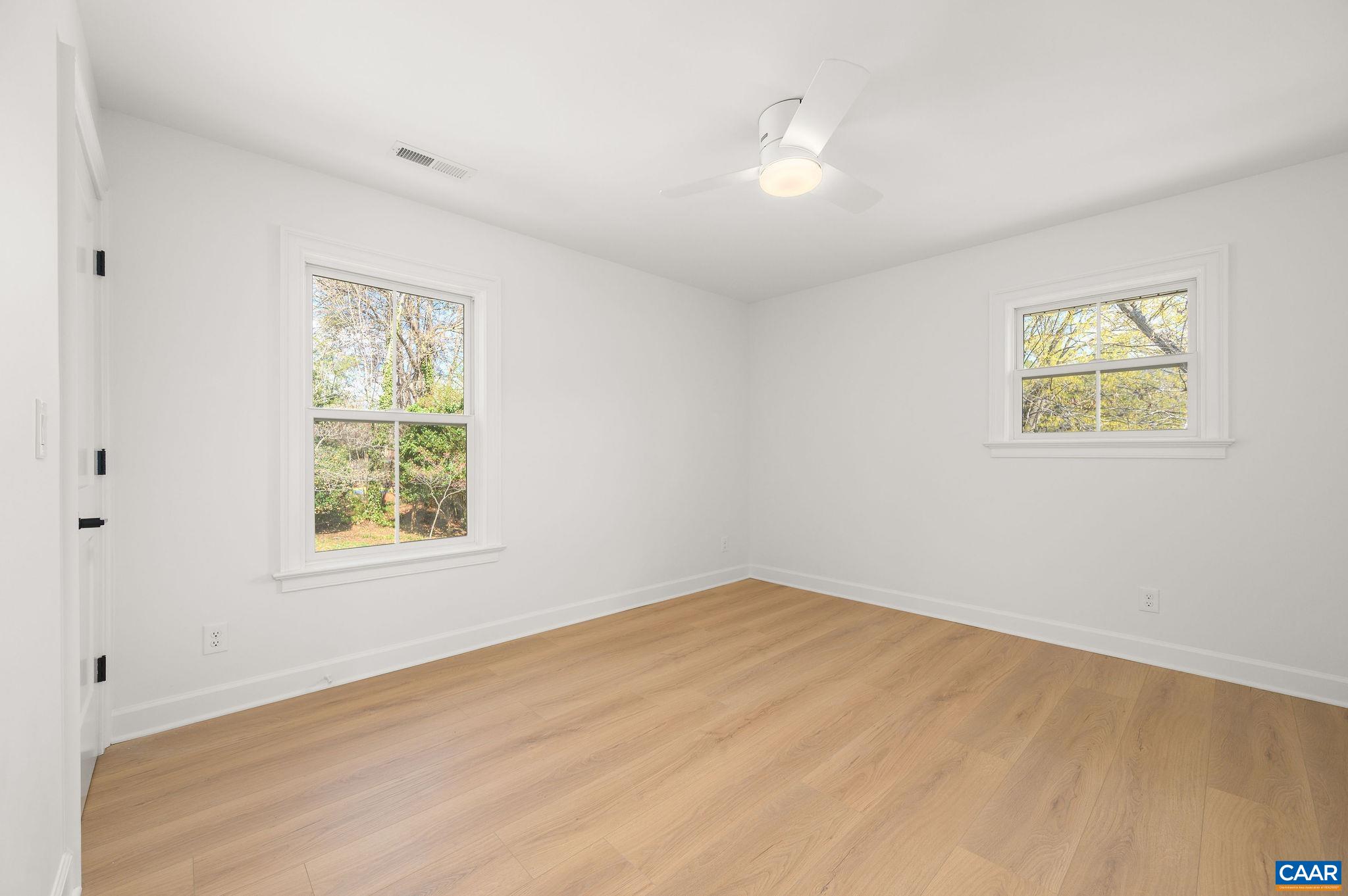 103 CHAUCER RD