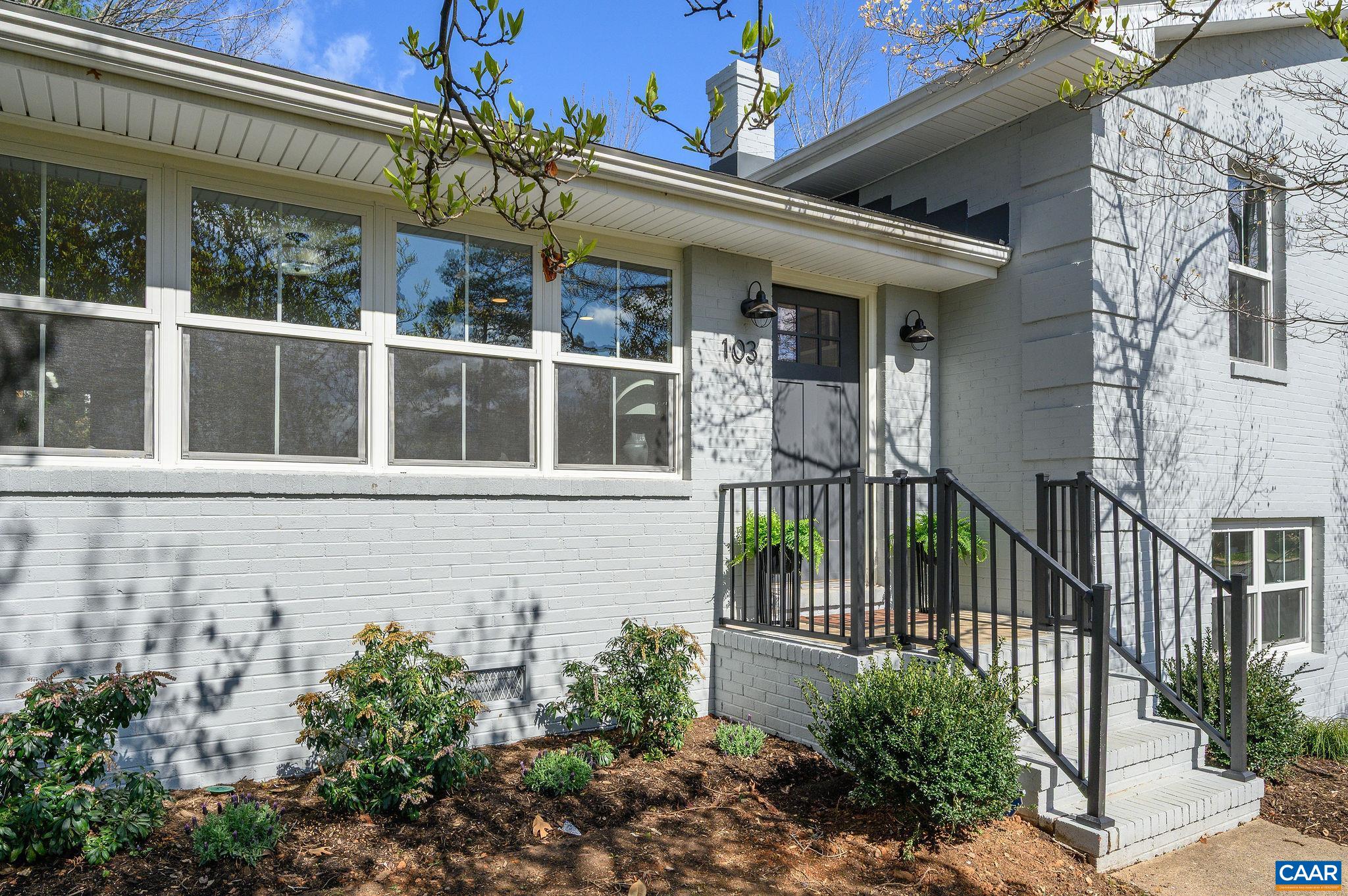 103 CHAUCER RD