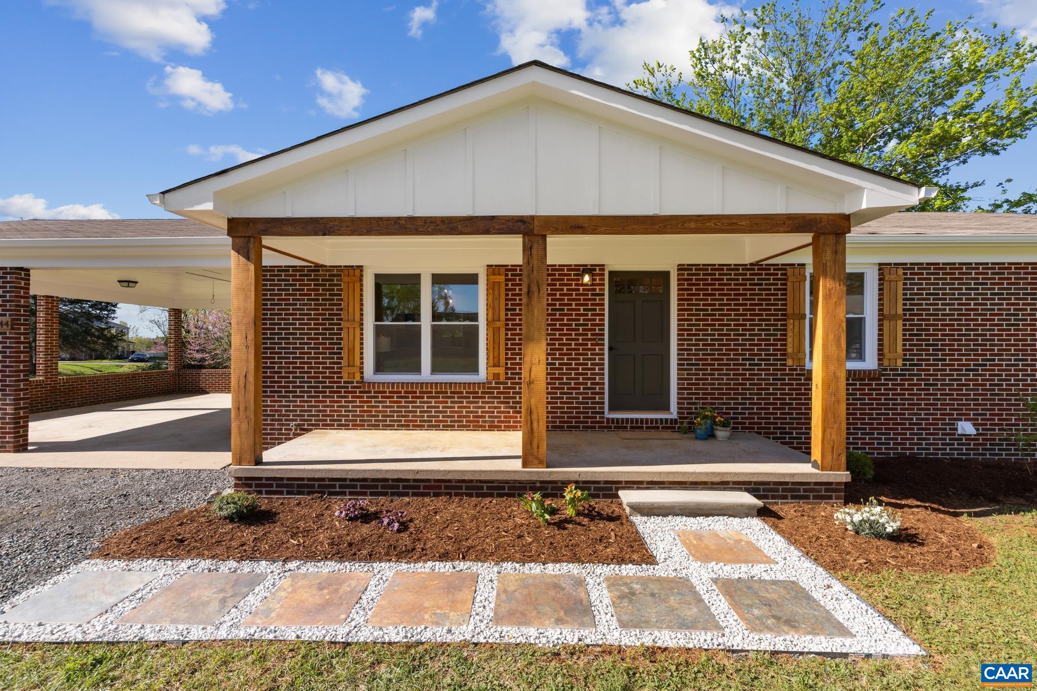344 JUDGES RD