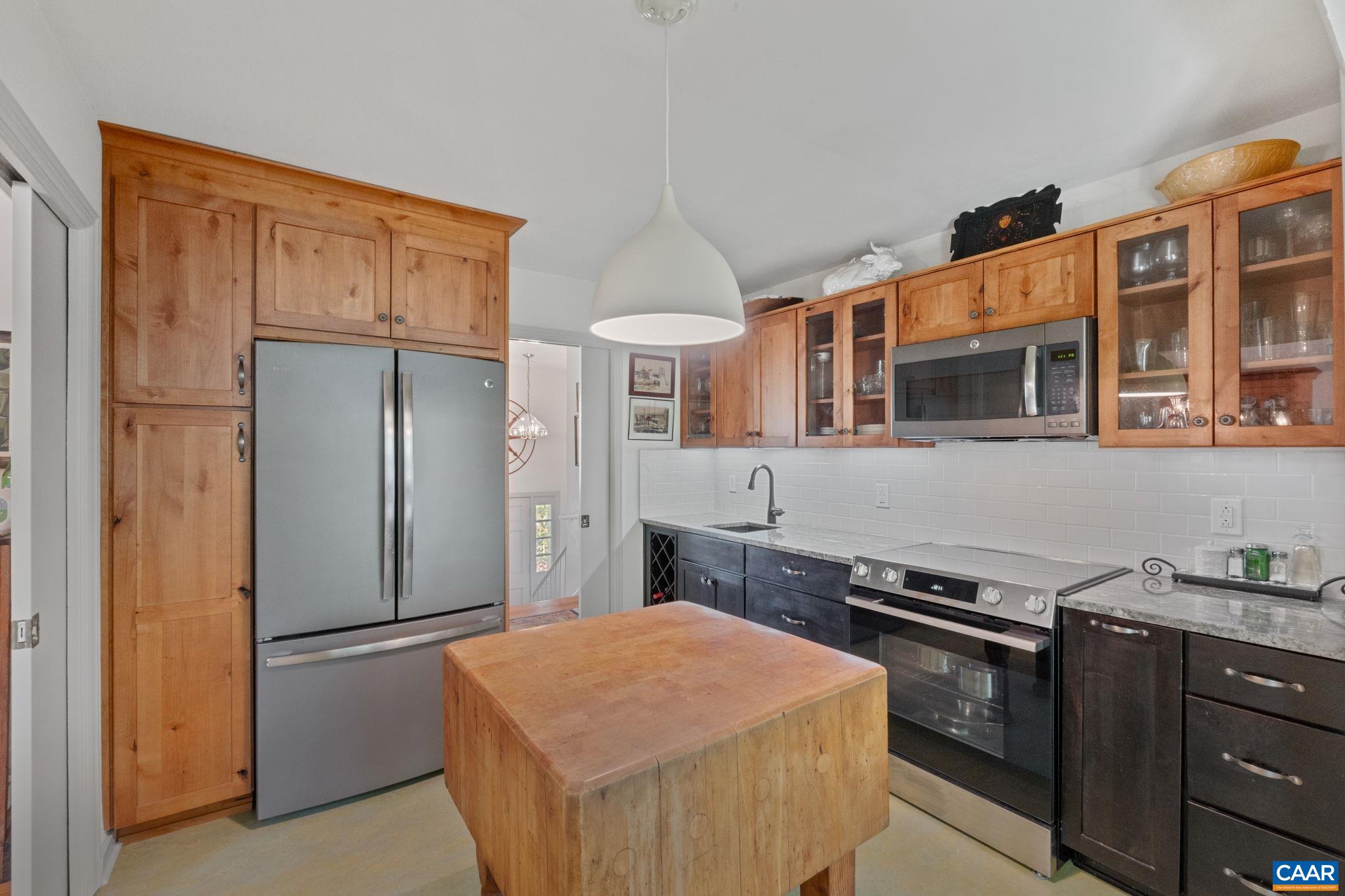 2228 BRANDYWINE DR
