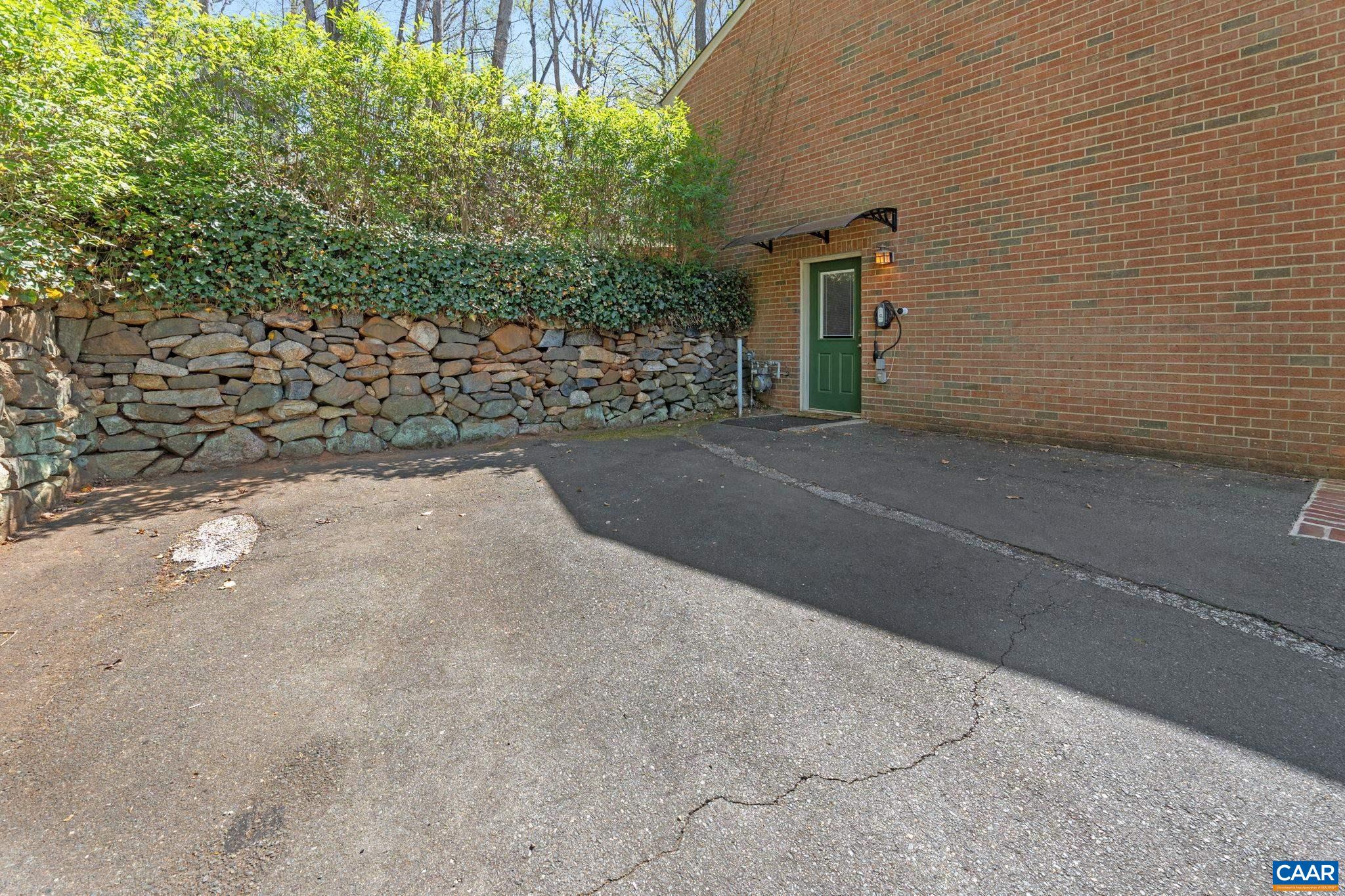 2228 BRANDYWINE DR